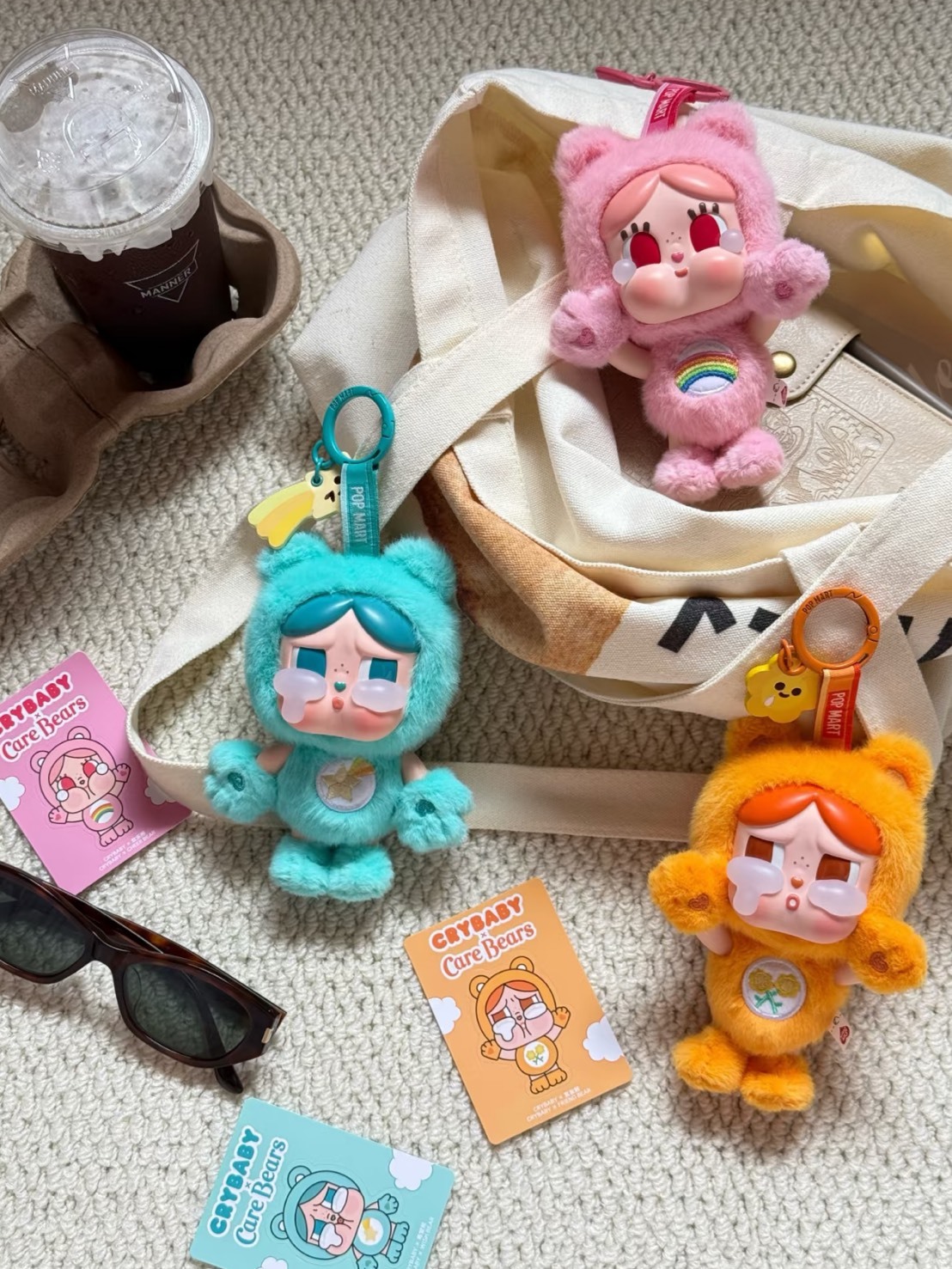 泡泡瑪特 CAREBEARS系列 CRYBABY 多巴胺 彩色 搪膠毛絨掛件 盲盒類