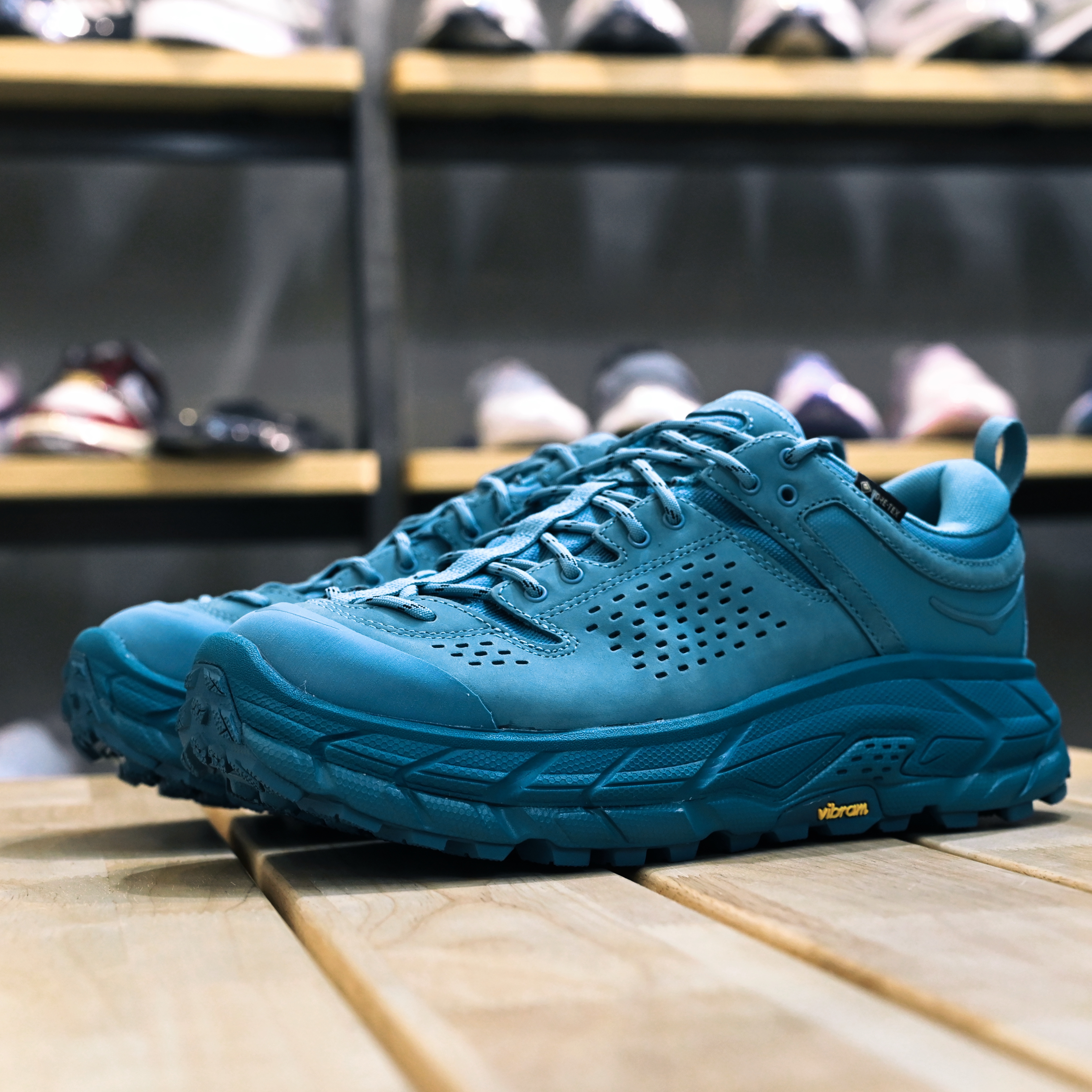 [現貨] Hoka One One Tor Ultra Lo Aurora Aqua Tidal Wave 1130310ARQ