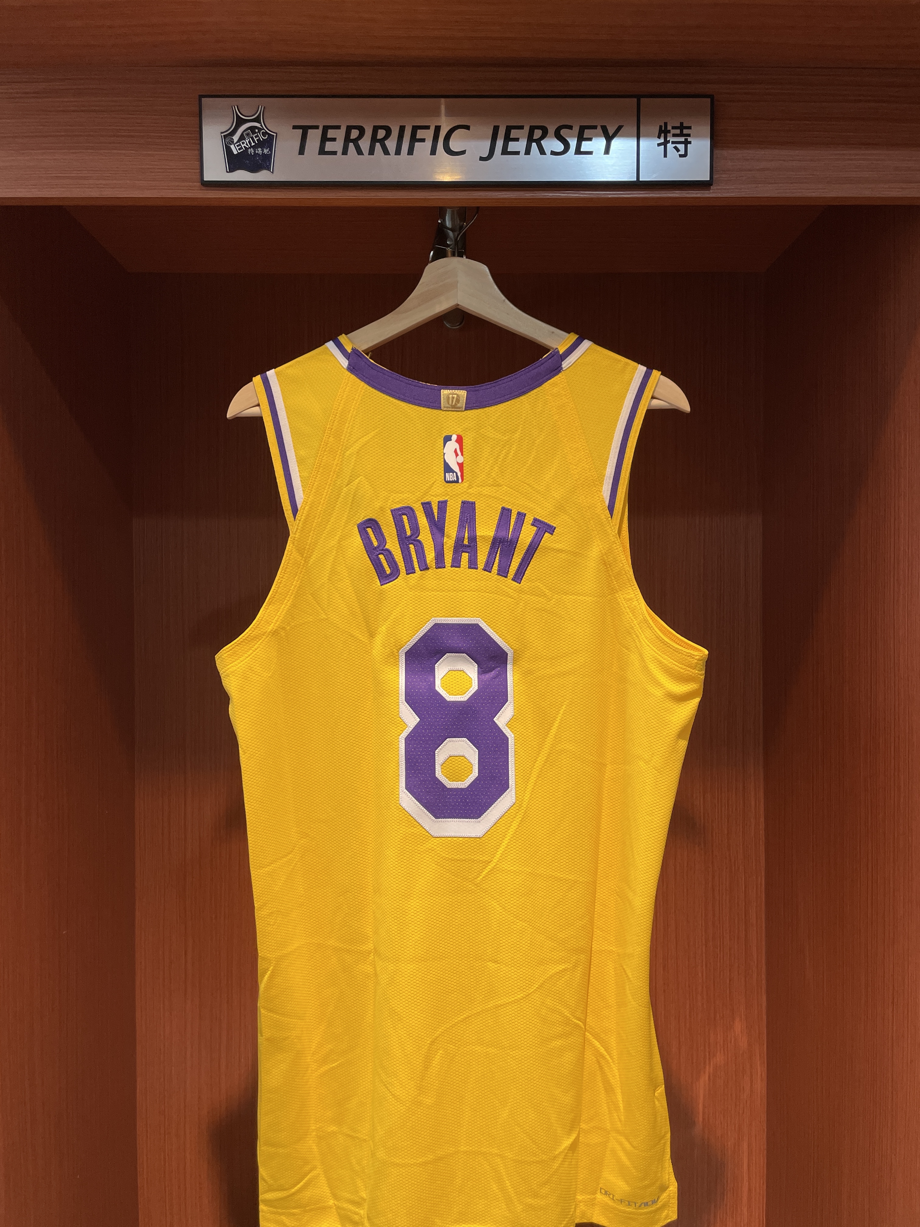 NBA球衣 Kobe Bryant 洛杉磯湖人黃 #8 Icon Nike Authentic 球員版 電繡 全新