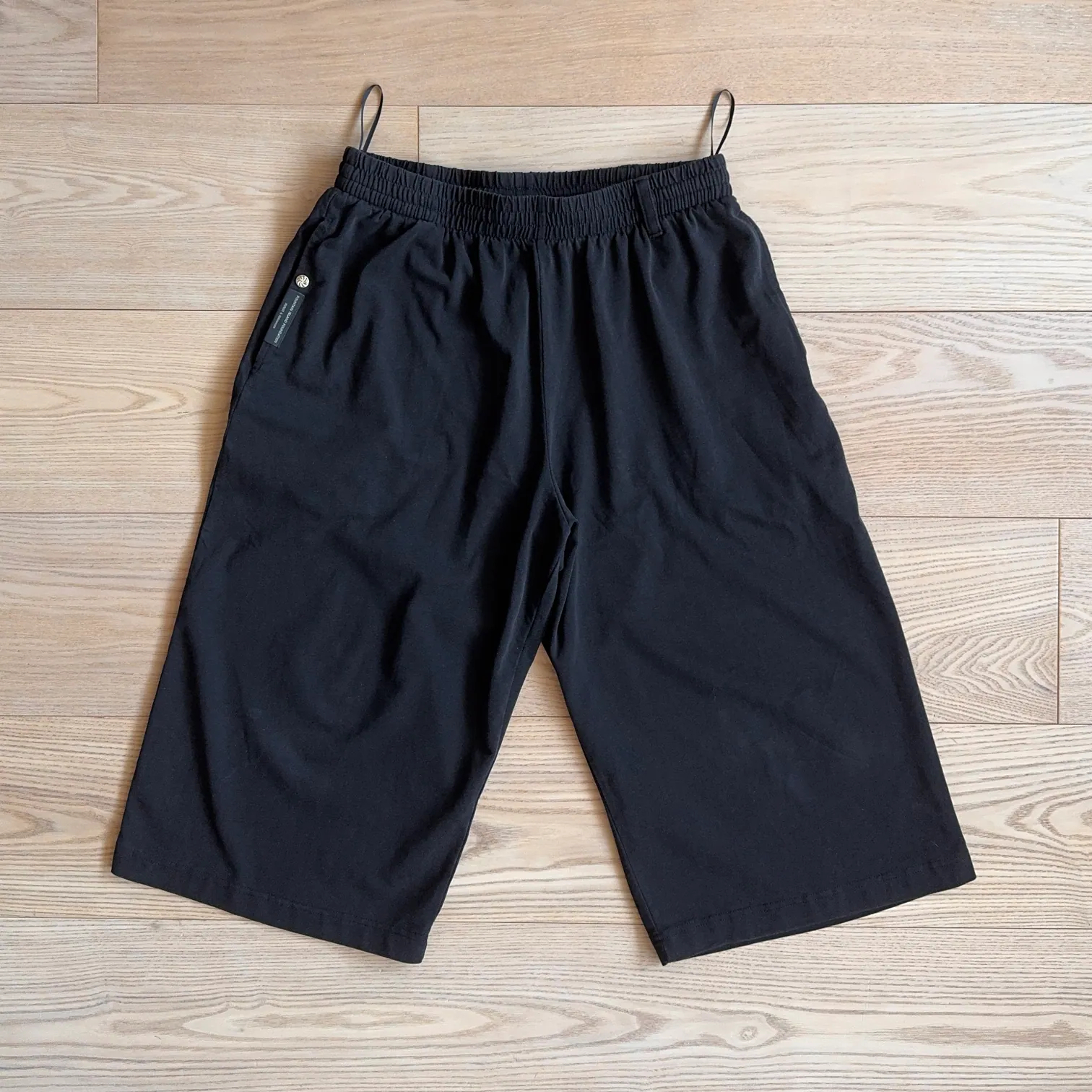 Fountain Island Foundation｜F31 Cropped Pants
