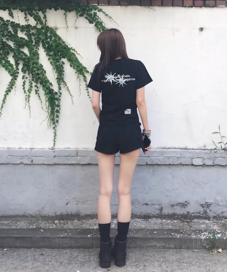 （現貨）韓牌 COIRIS RONEK 後背大logo 短T C-P00000HT