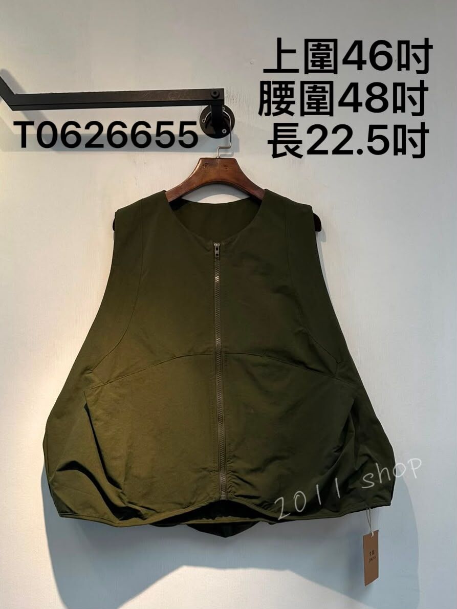 出口日本泡泡拉鍊背心外套  上圍46吋 腰圍48吋  長22.5吋  T0626655