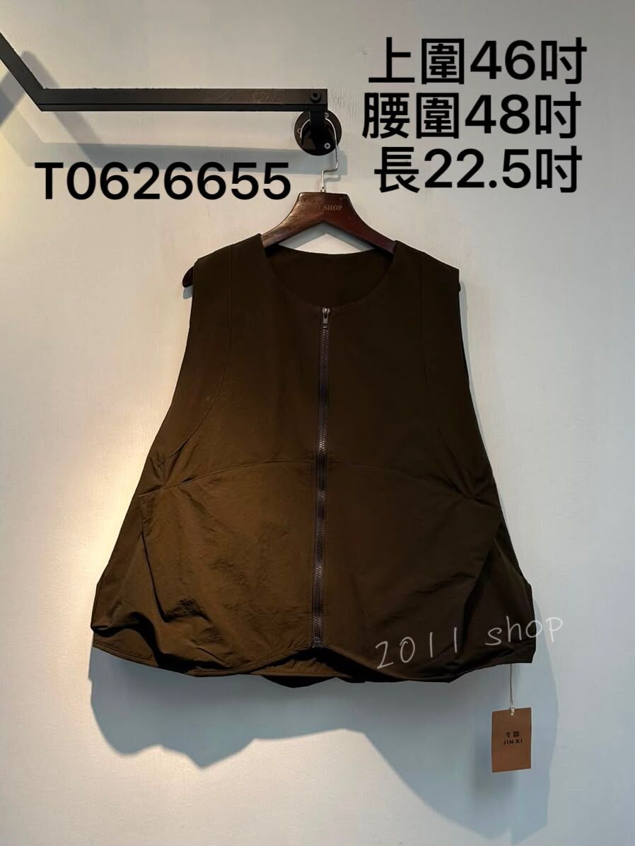 出口日本泡泡拉鍊背心外套  上圍46吋 腰圍48吋  長22.5吋  T0626655
