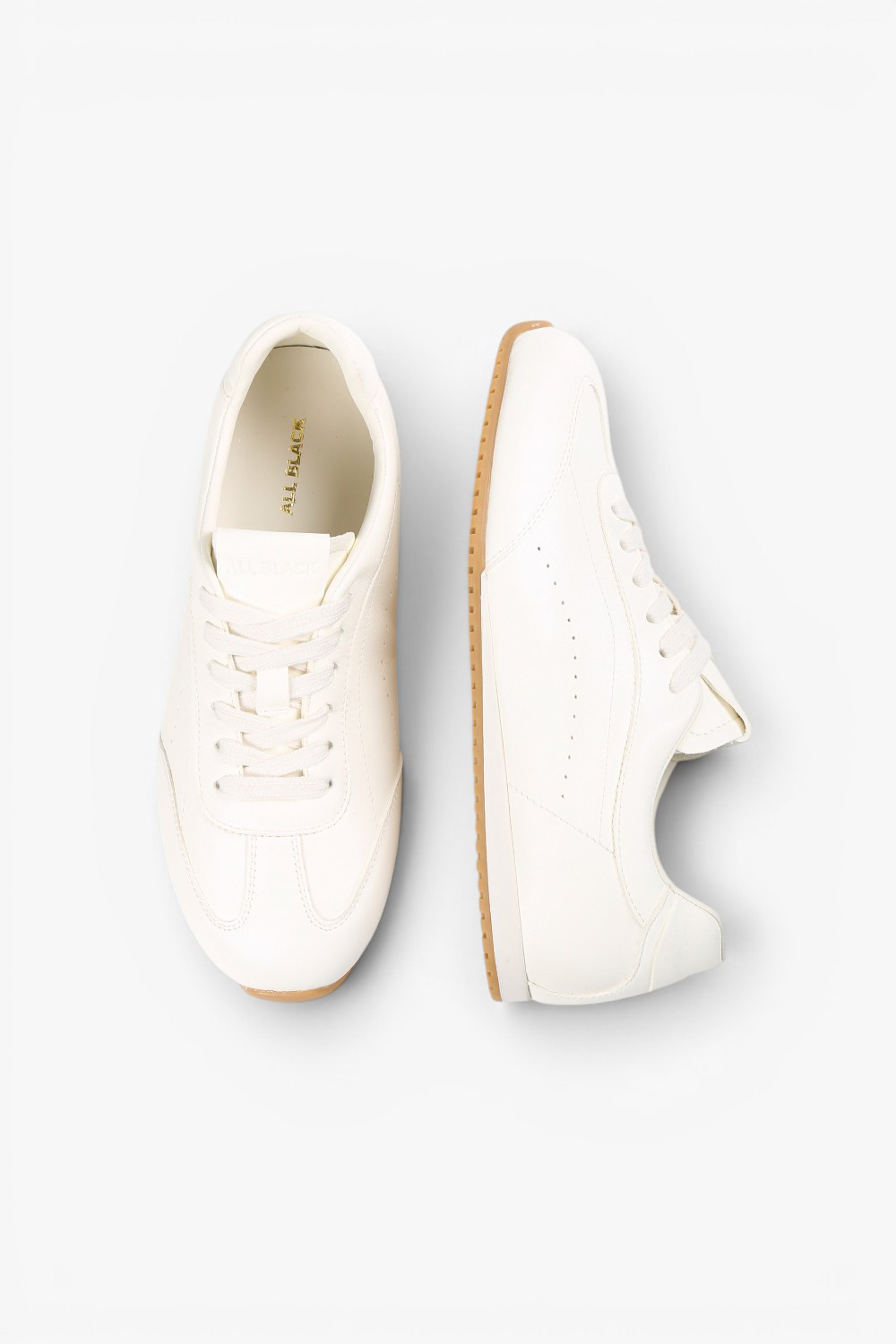 Punch Trainer 簡約素面休閒鞋