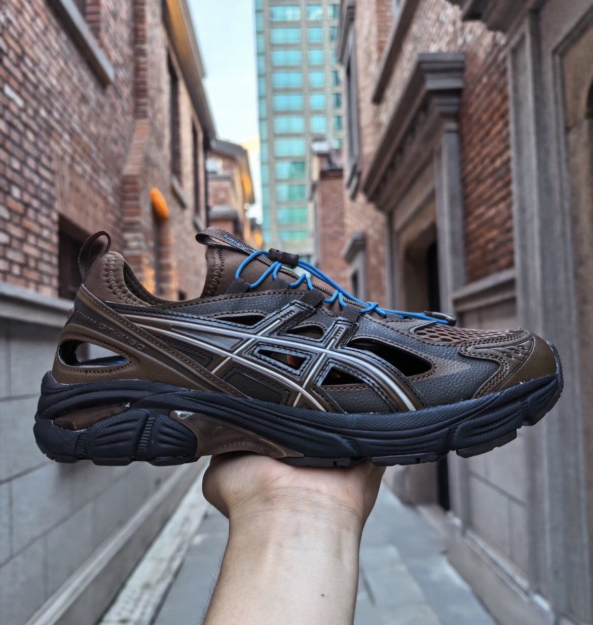 ASICS 休閒鞋 GT-2160 BREEZE 咖啡棕 束帶 洞洞 溯溪 復古 男 1203A951200