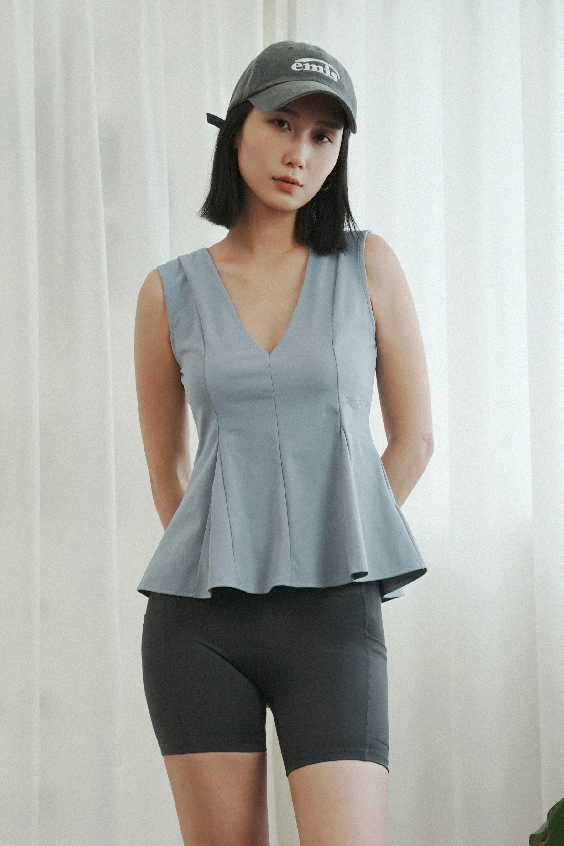 Souple Forme V領修身波浪上衣