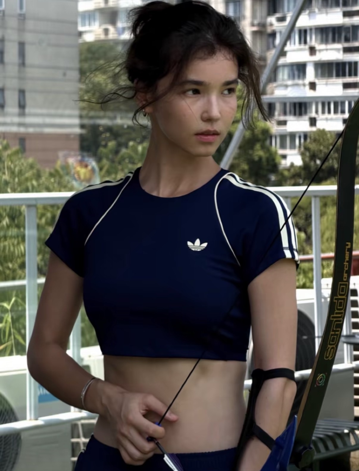 女款 ADIDAS ORIGINALS SPORT BRA TEE 深藍 輕度支撐 可拆式胸墊 短版 貼身 瑜珈 訓練 運動 短T【KT6949】ADLP