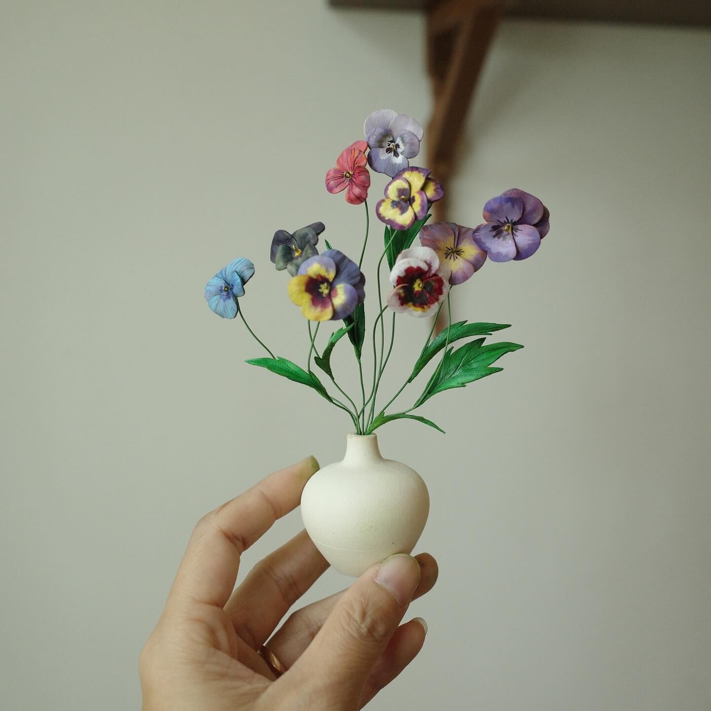 緩室 Huan's｜三色堇百花盆栽 含白陶盆器