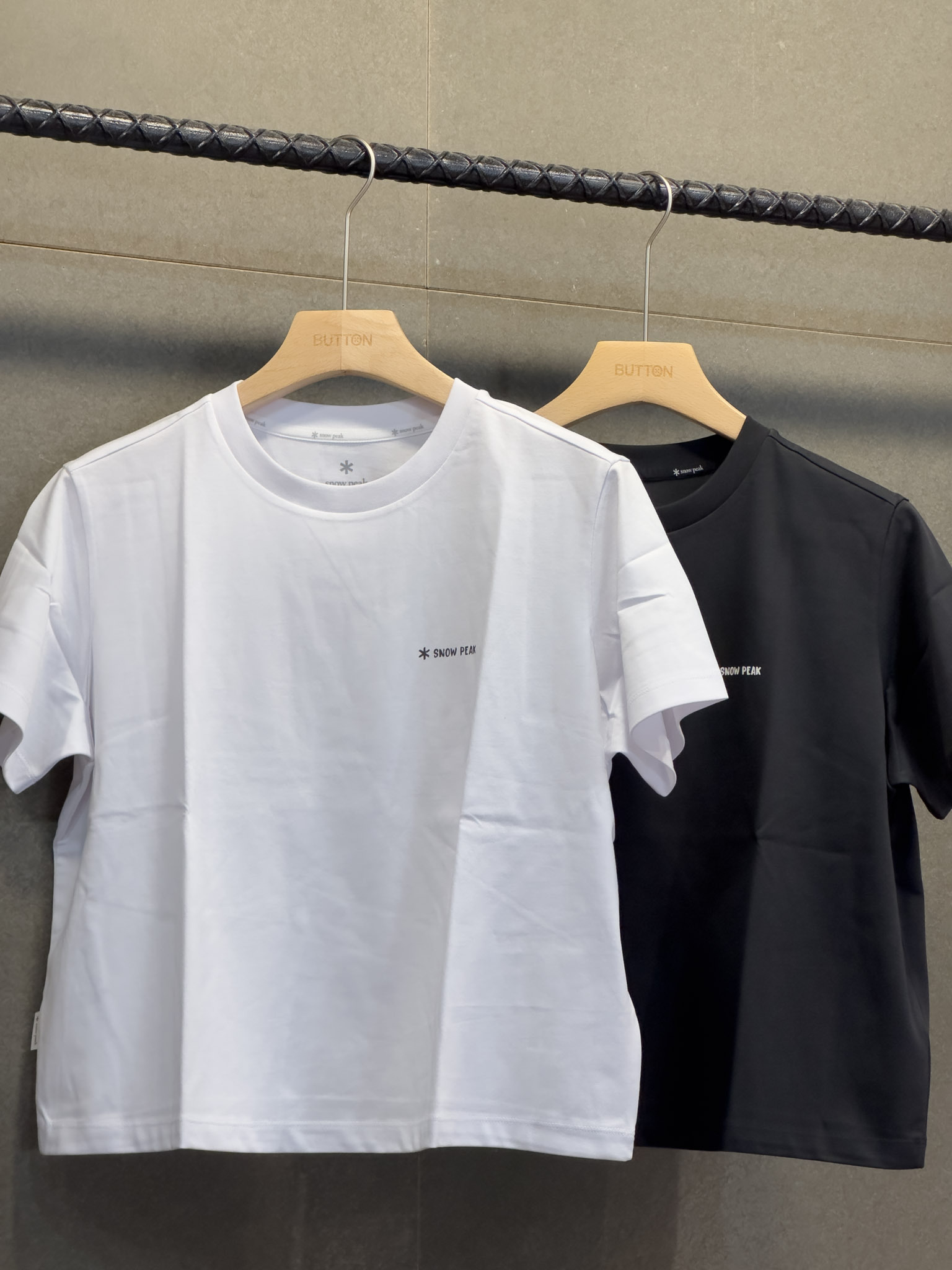 Snow Peak Aerocool Women Crop Short Sleeve T-Shirt 26ss 女款 俏皮文字 短版 短tee S26MWFTS27