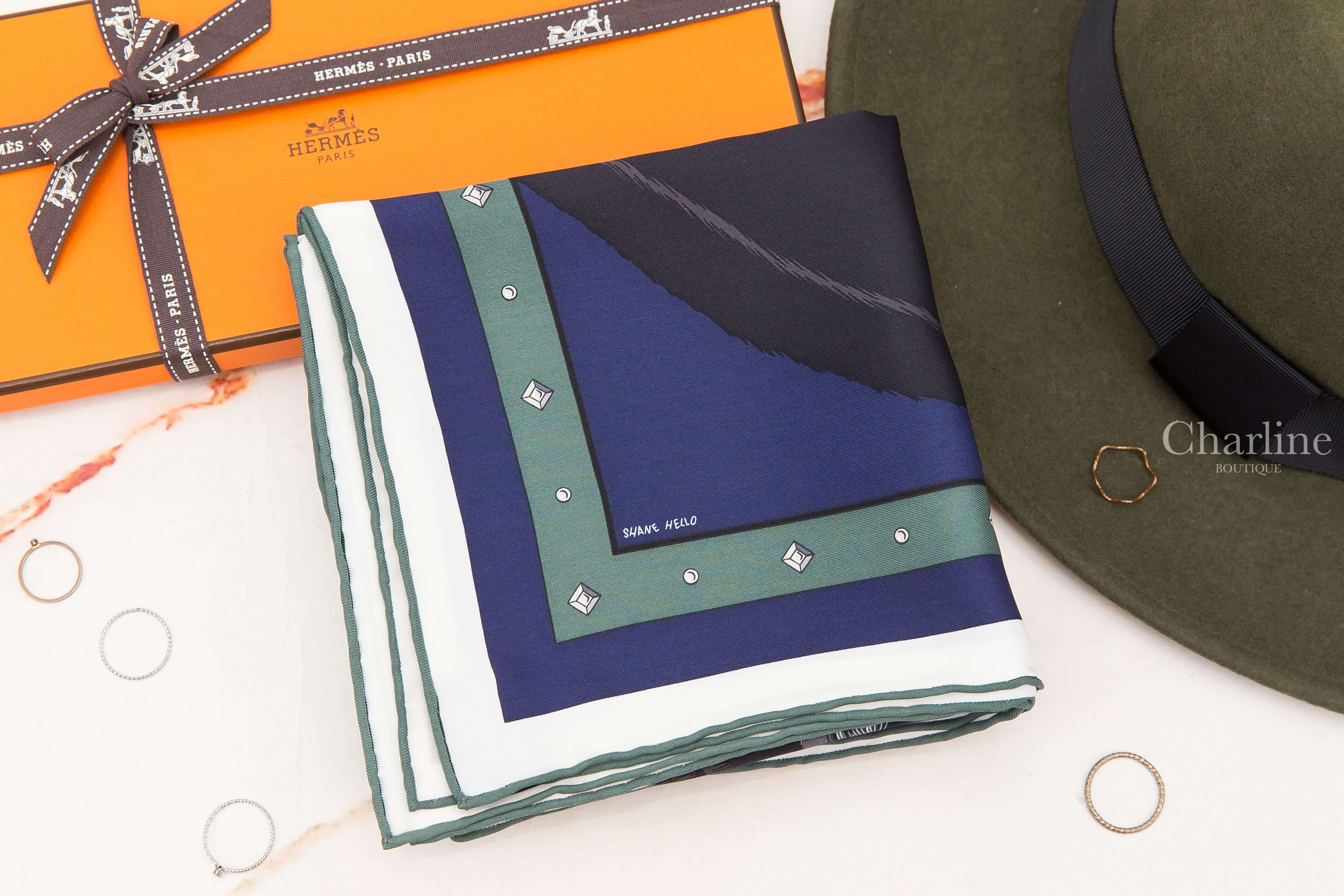 Hermès Chat Chat Chat Scarf 70 藏青色/黑色/灰色玩耍貓咪真絲方巾-Charline Boutique 精品代購