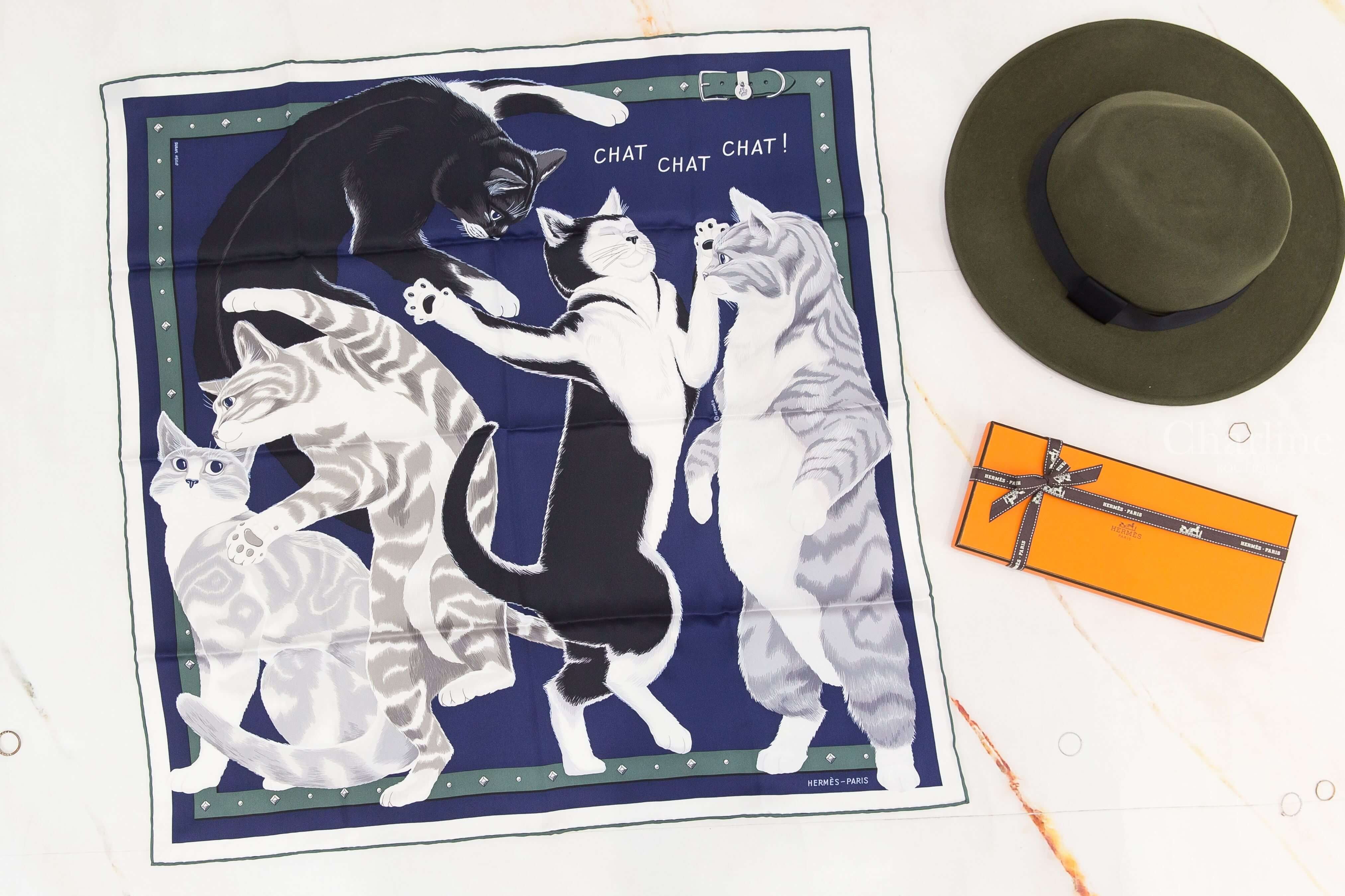 Hermès Chat Chat Chat Scarf 70 藏青色/黑色/灰色玩耍貓咪真絲方巾-Charline Boutique 精品代購