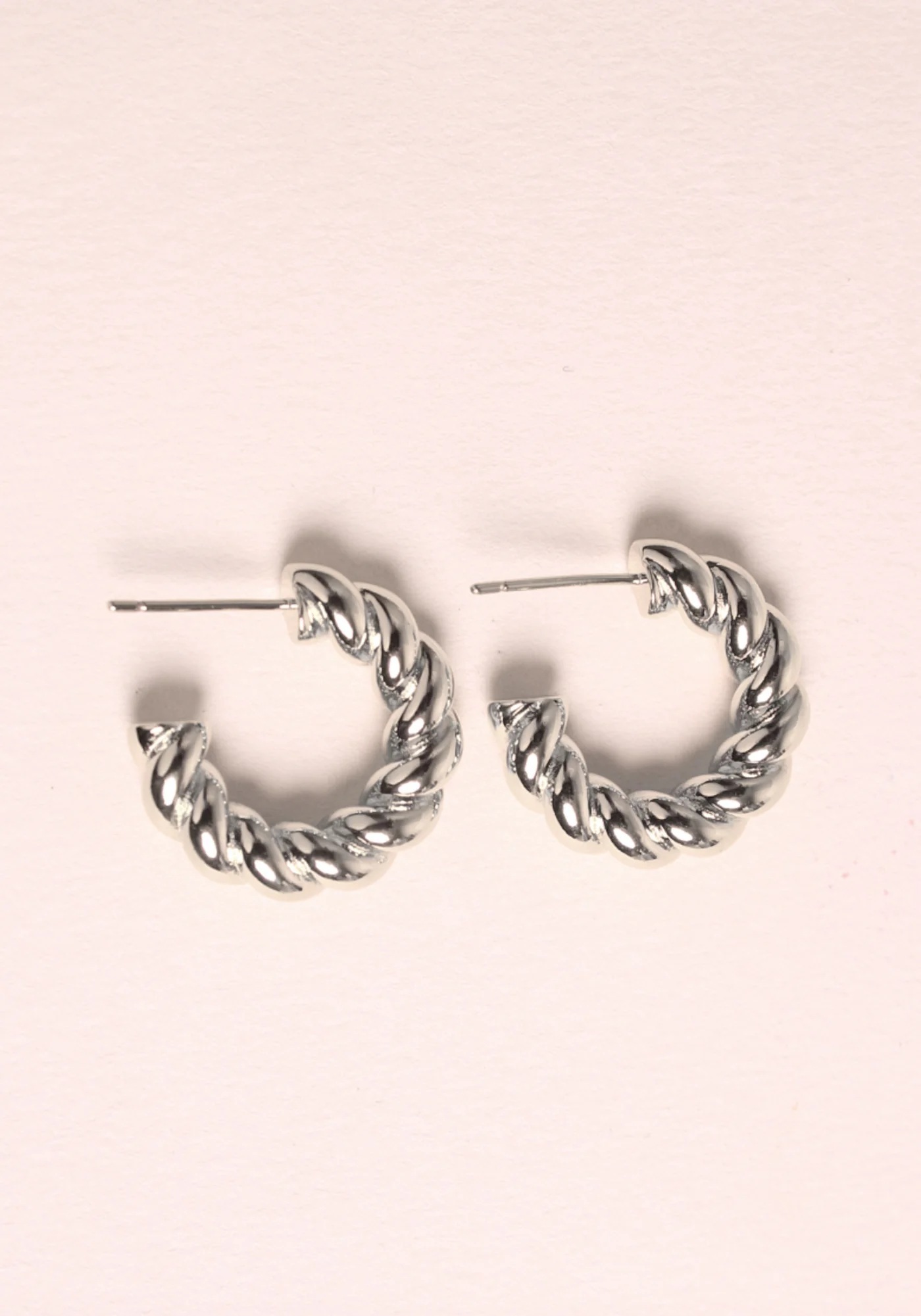 Waekura Earrings Line Palladium (WA164)