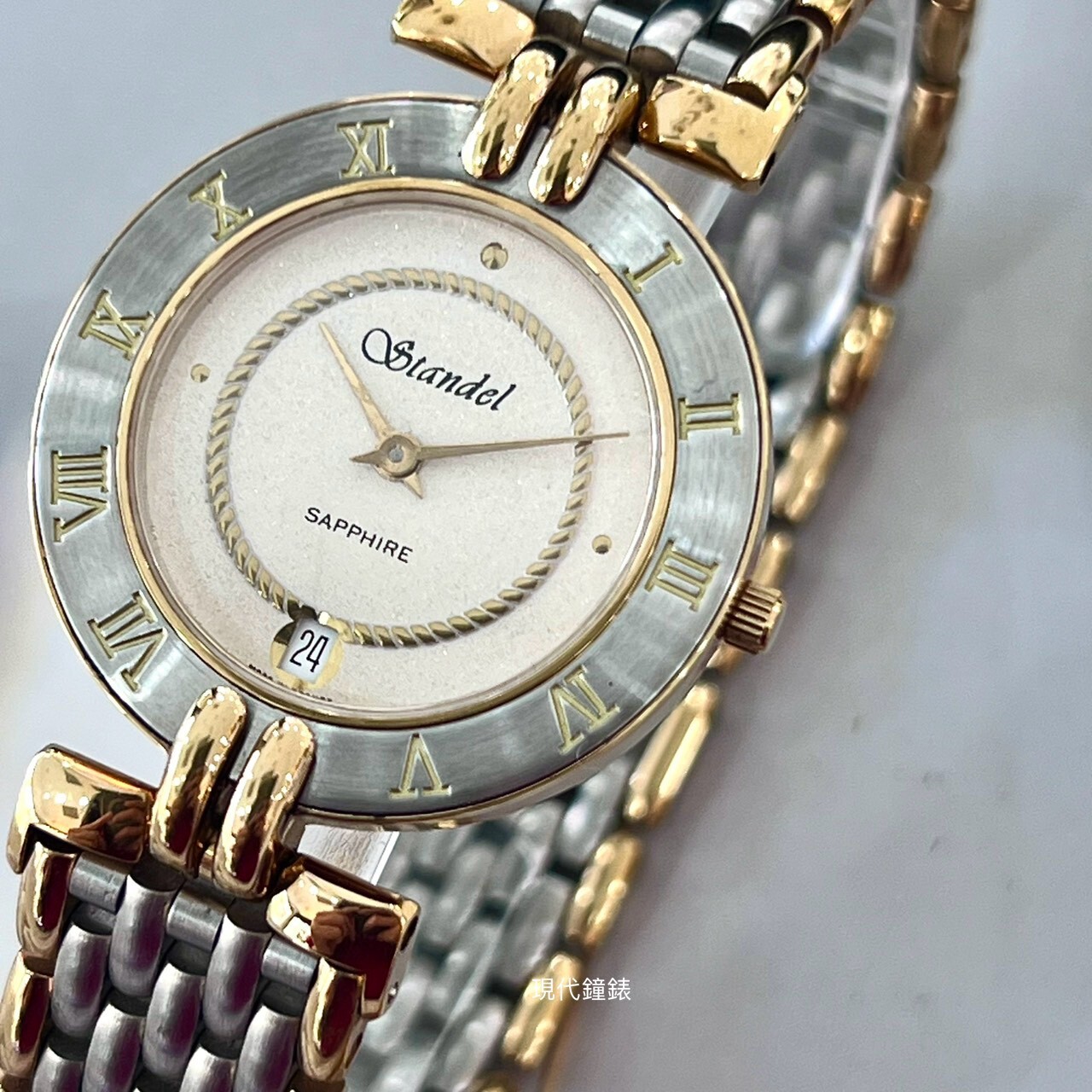 【古著錶】P-8800-9 32mm Modern Watch