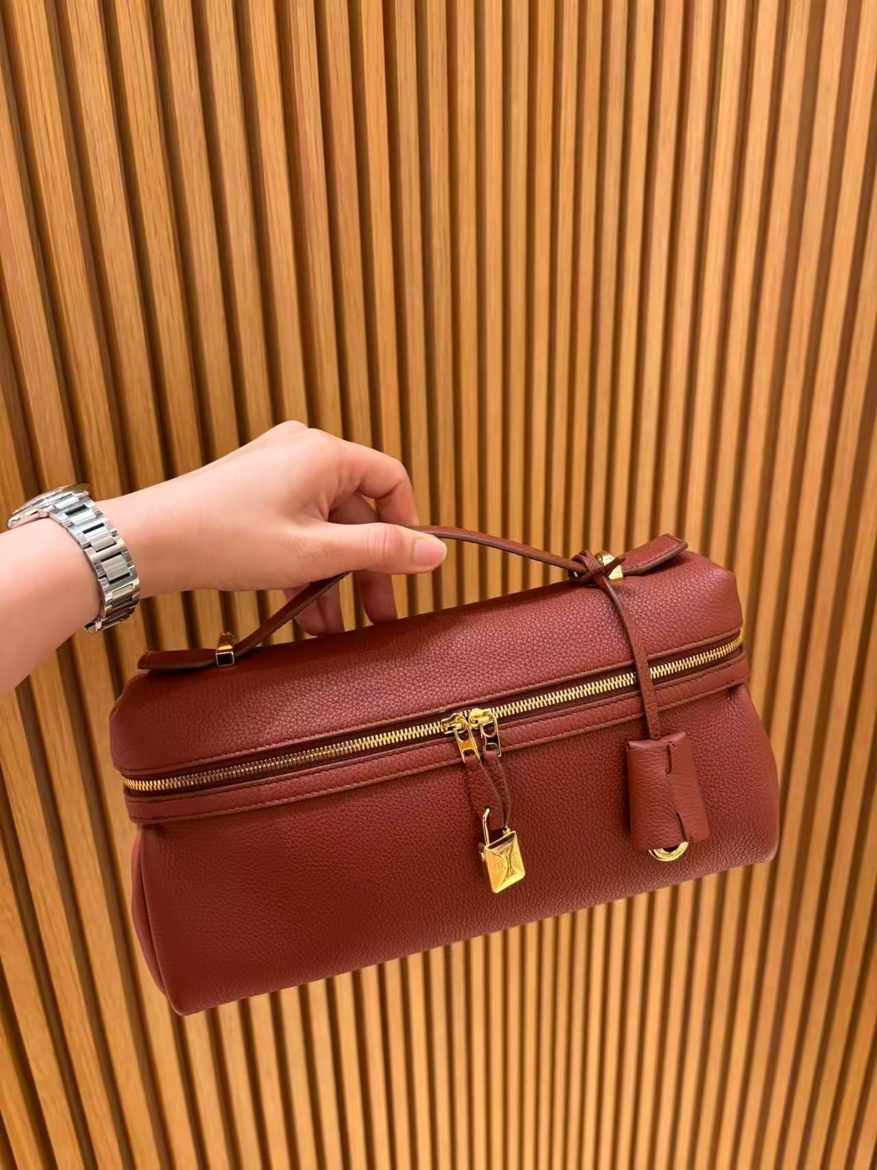 Loro Piana lp Extra Softy L33 小牛皮 手袋