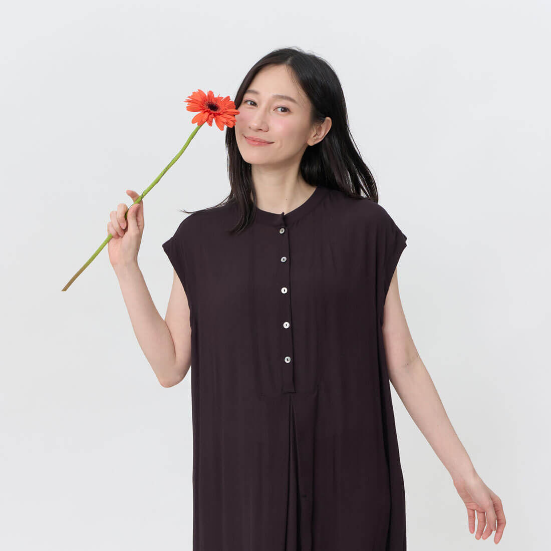 Daisy半襟箱摺無袖口袋洋裝/黑