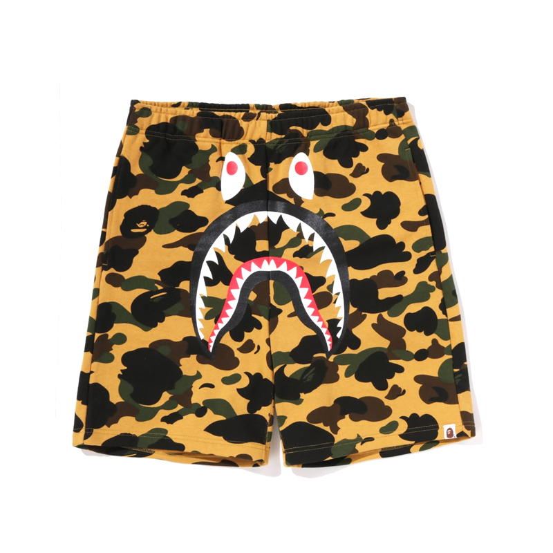 BAPE Camo Shark Sweat Shorts "Yellow" 鯊魚 滿版 噴墨迷彩 短褲 褲子 綠黃 1M30153005-GN [台灣現貨]