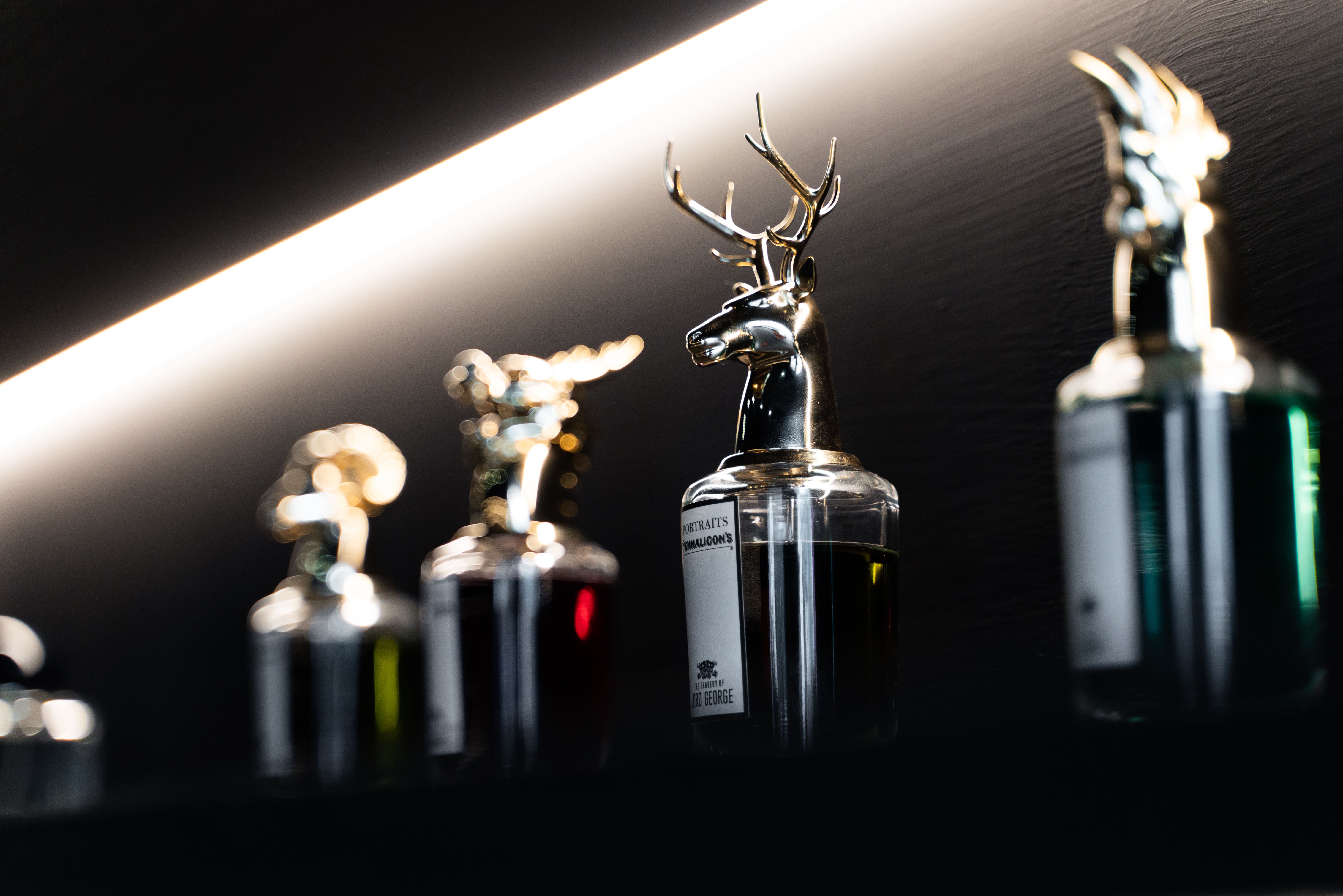 Asa Perfume 台中逢甲門市｜Penhaligon's 沙龍香水陳列