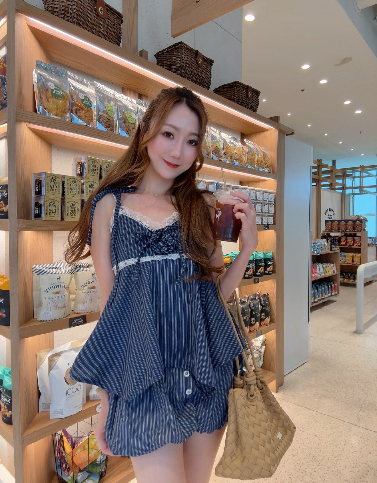 MADE IN THAILAND🇳🇱 THE DARK DENIM ROSIE RIBBON TANK TOP + BUBBLE SHORTS SET 260813