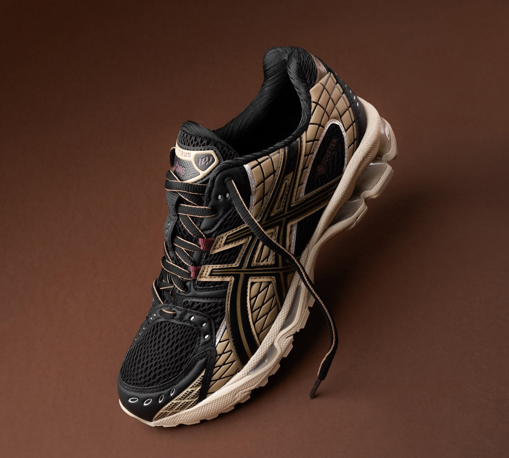 Asics Nimbus 10.1 腳感