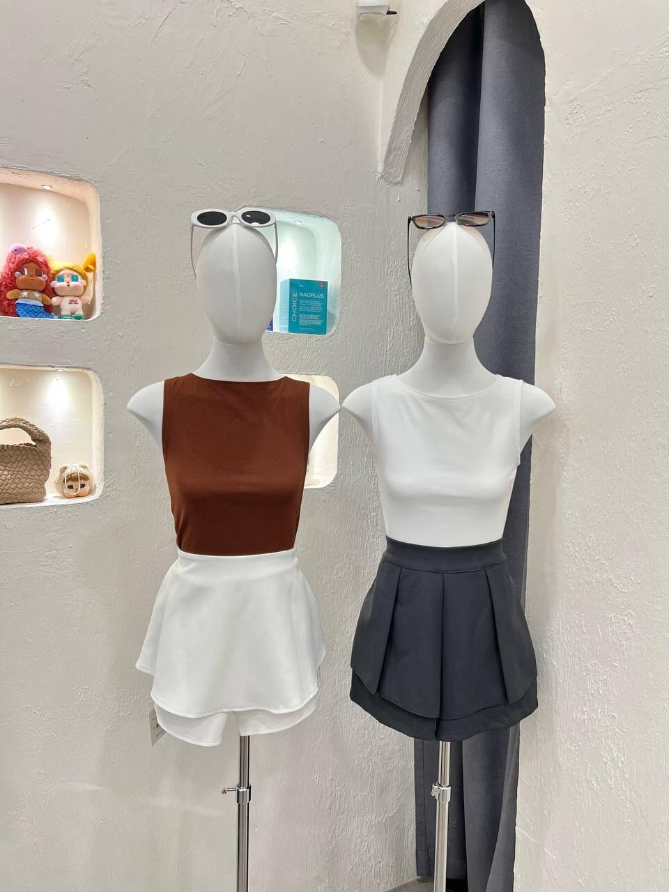 Sleeveless Basic Top