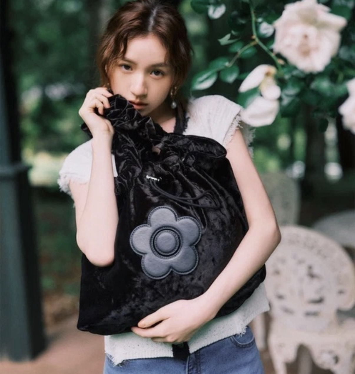 MARY QUANT x VIS / Frill Handle Velour Tote Bag