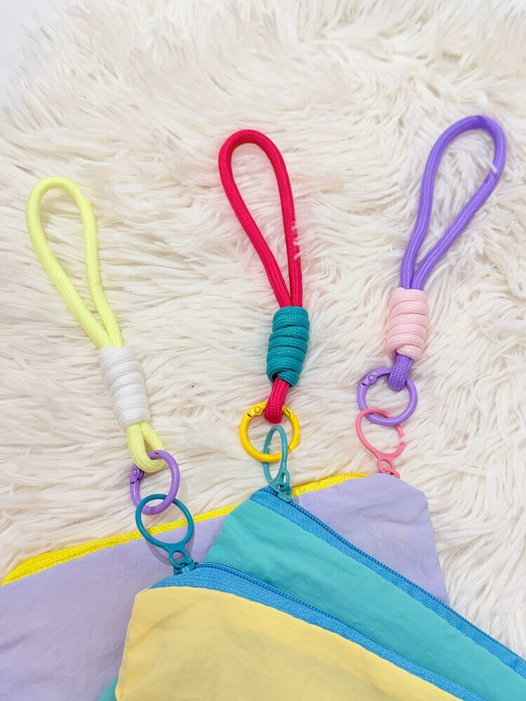 撞色拉鍊方形萬用包『約15*17cm』(拉鍊隨機+附隨機掛繩)