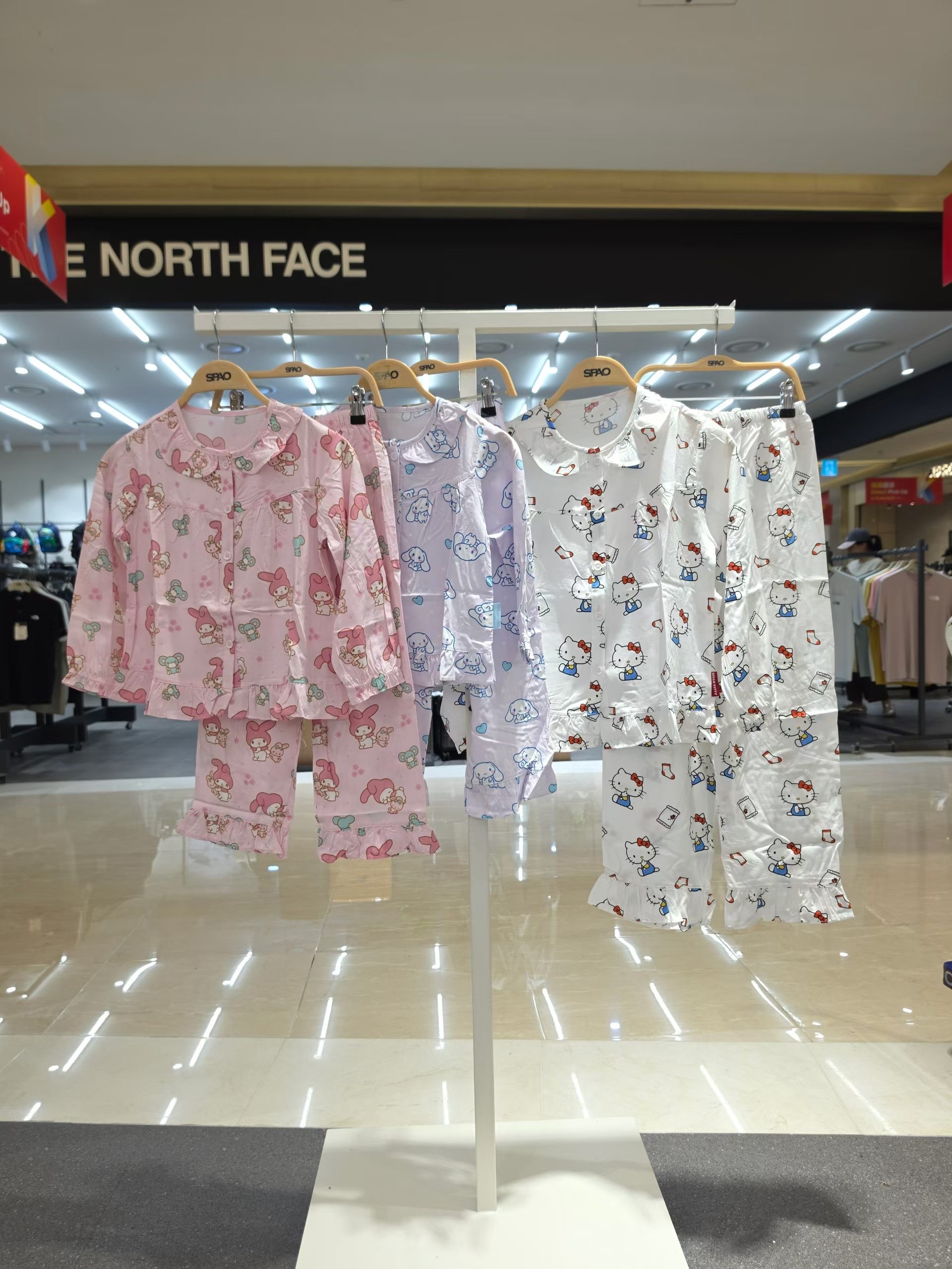 《限時團購優惠》SPAO卡通長袖 小童睡衣 sanrio