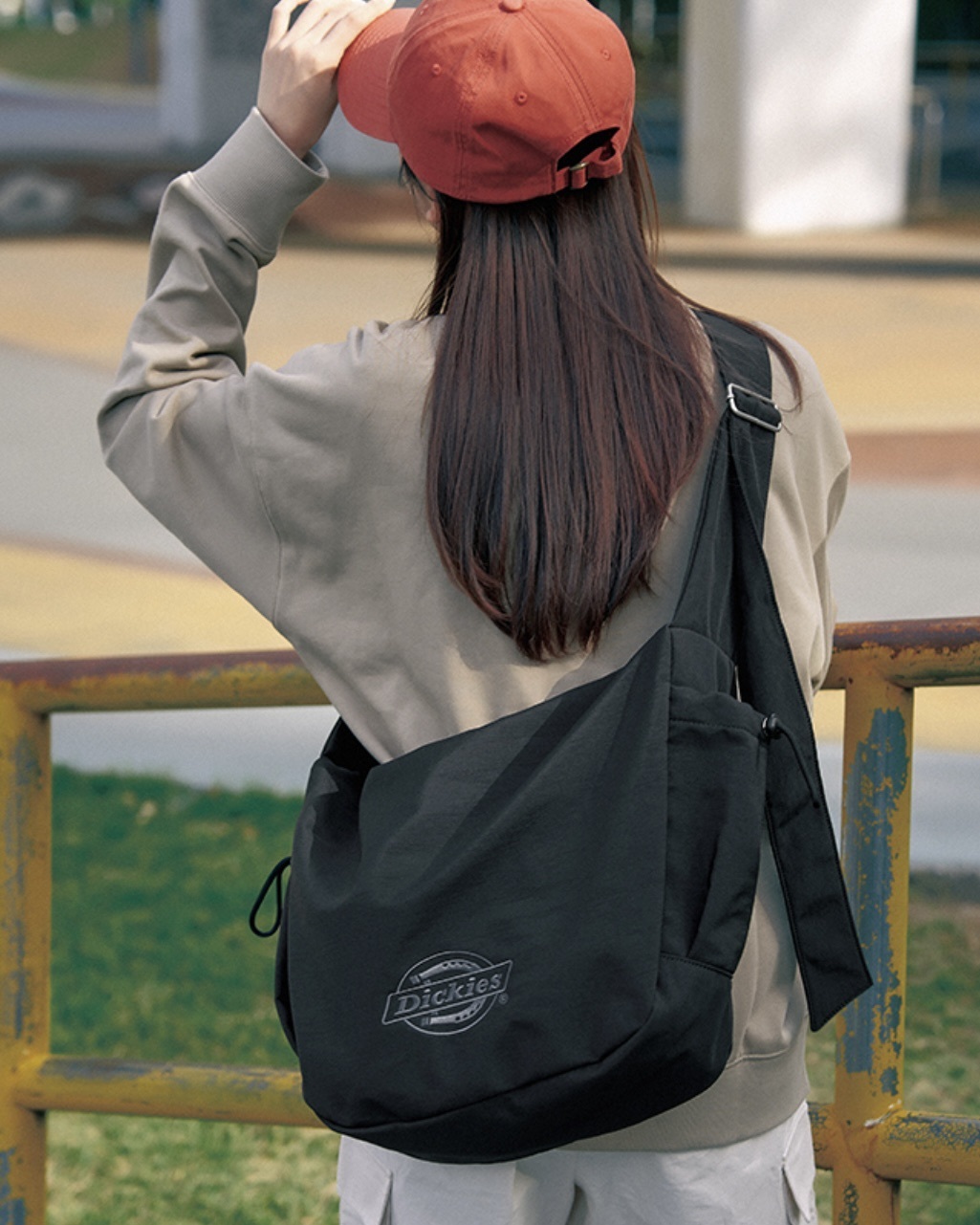 #預購 Dickies 日系休閒 輕量防潑水 單肩包 斜背包 情侶包 DK-C076 四色