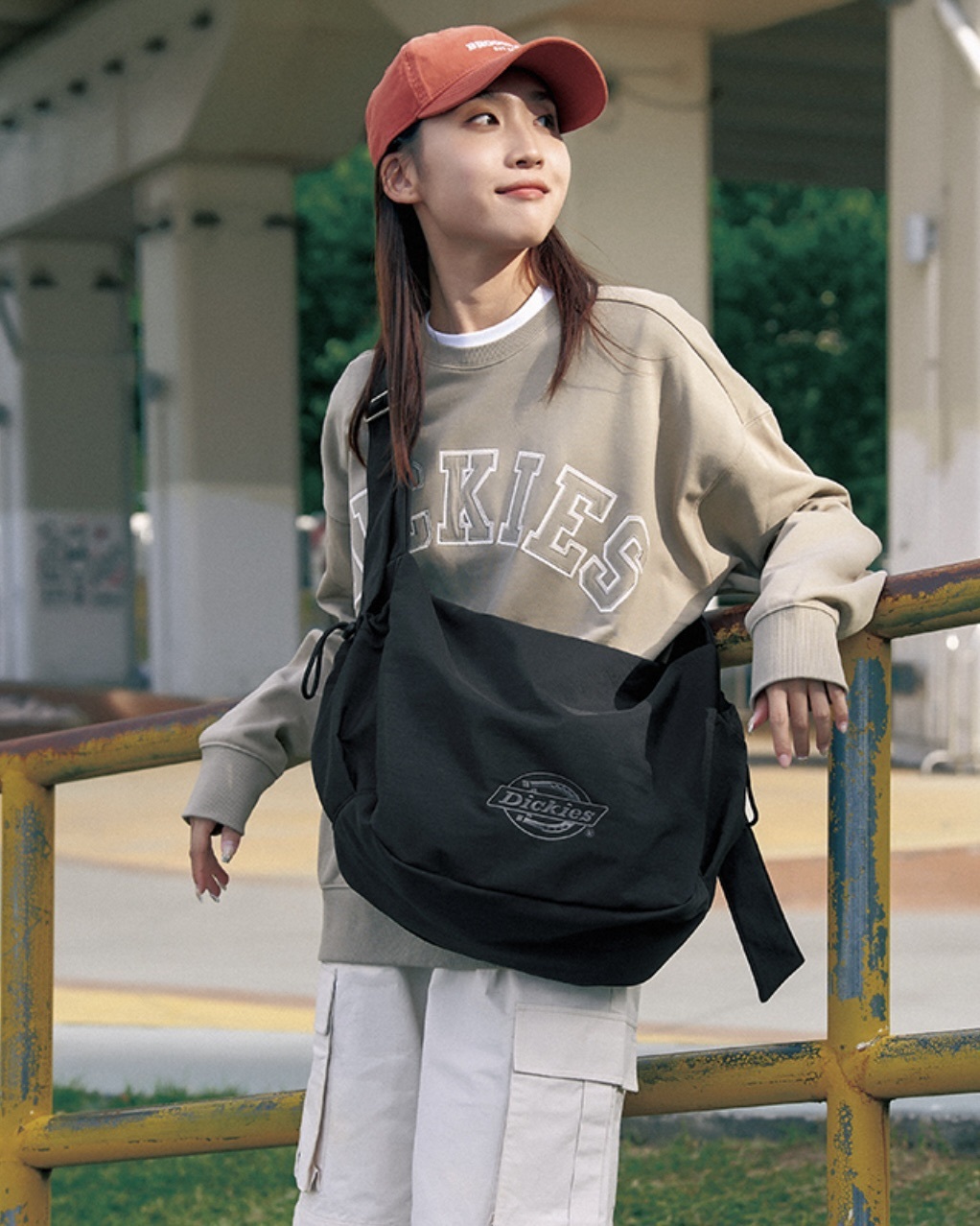 #預購 Dickies 日系休閒 輕量防潑水 單肩包 斜背包 情侶包 DK-C076 四色