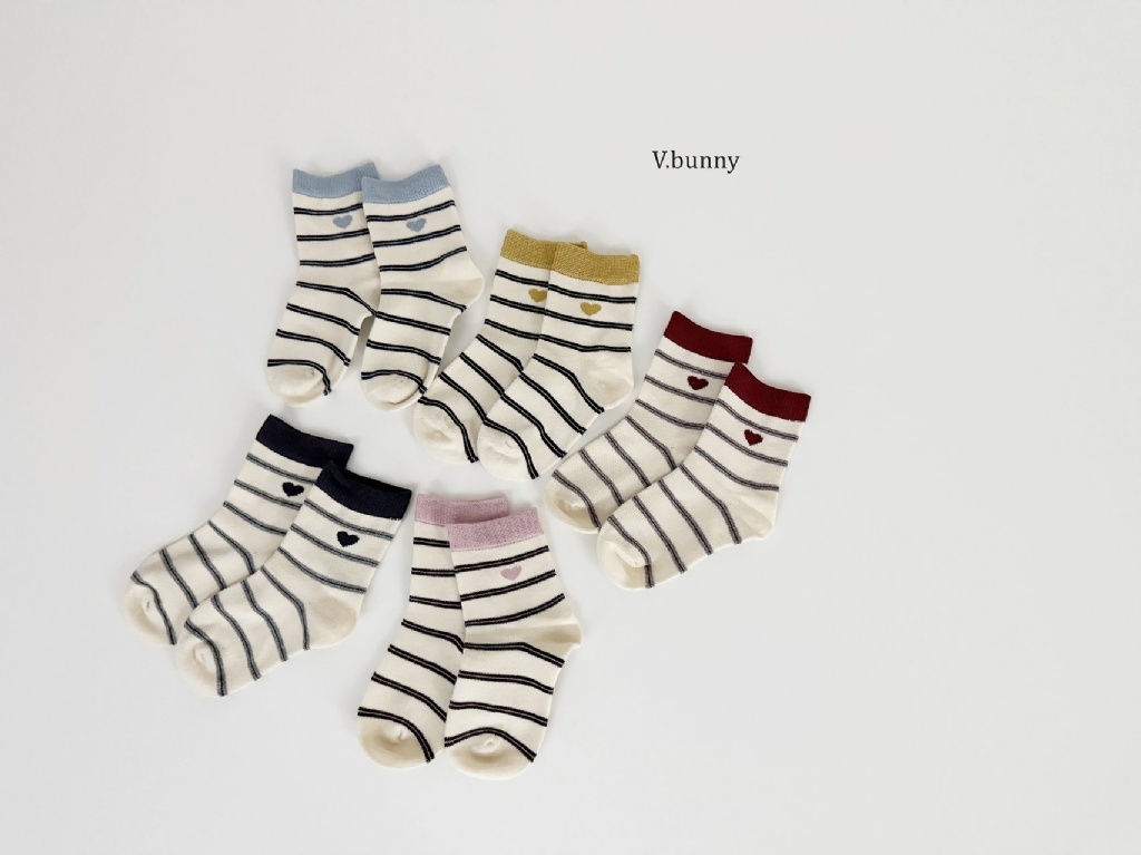 正韓秋Vbunny 愛心條文襪(五入)