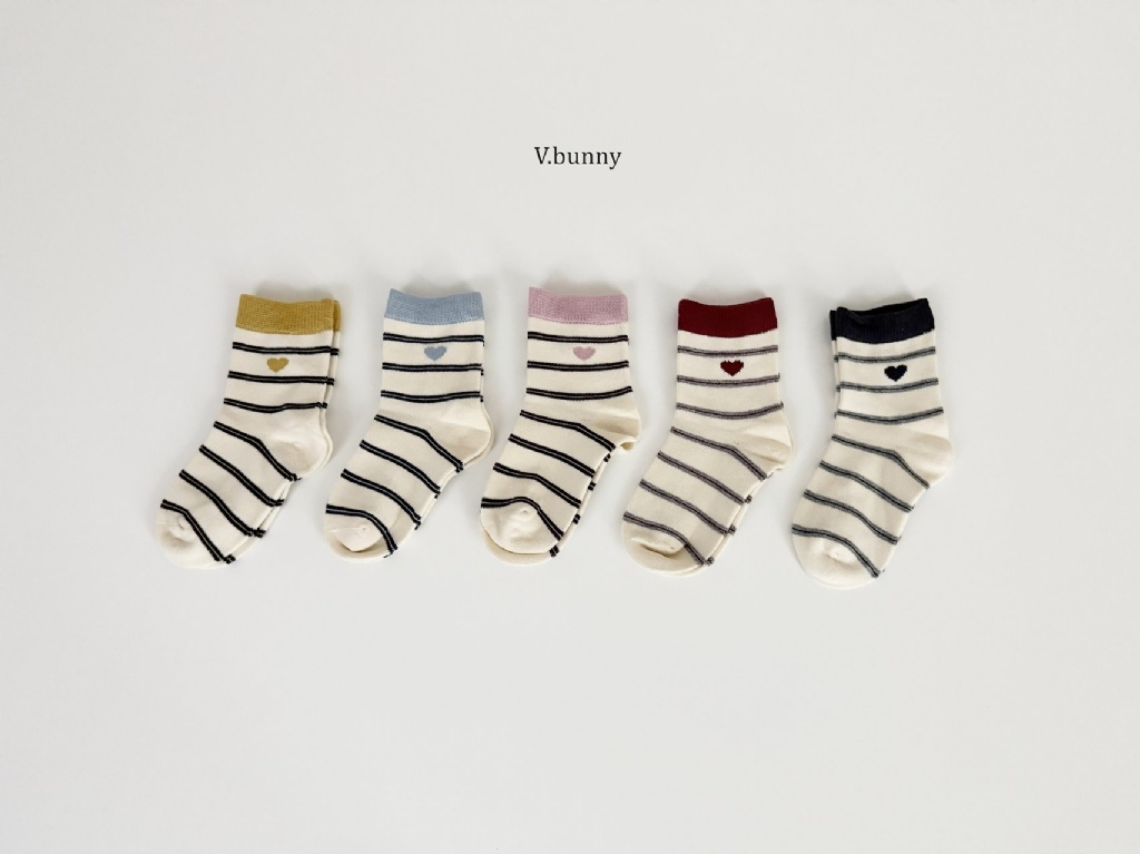 正韓秋Vbunny 愛心條文襪(五入)
