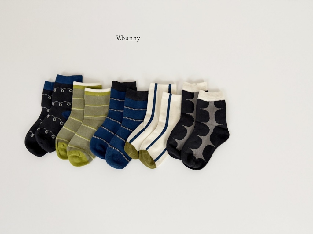 正韓秋Vbunny 日系橄欖色系襪(五入)