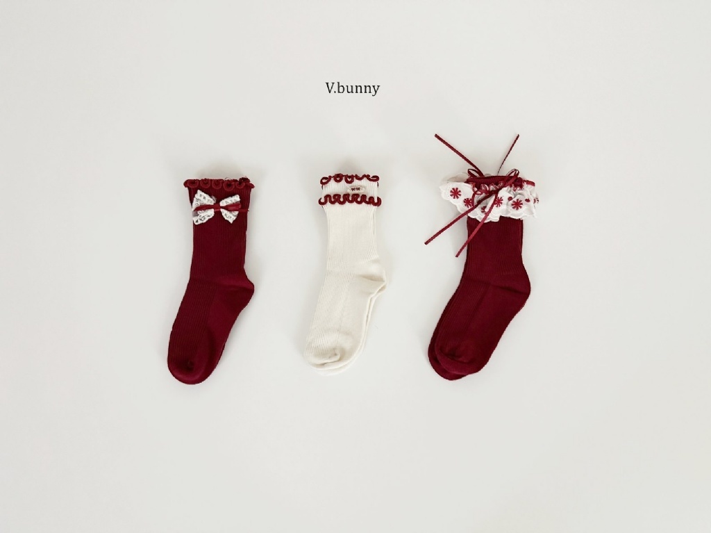 正韓秋Vbunny 甜美紅捲捲襪(三入)