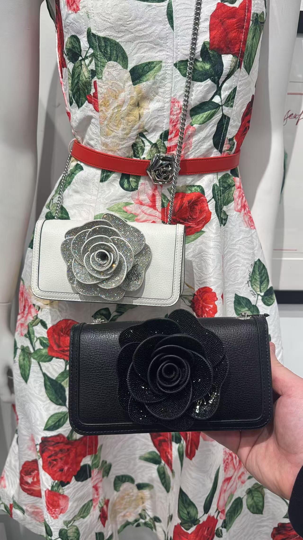 【預購】KARL LAGERFELD PARIS H0814154 Kosette 花飾肩背包