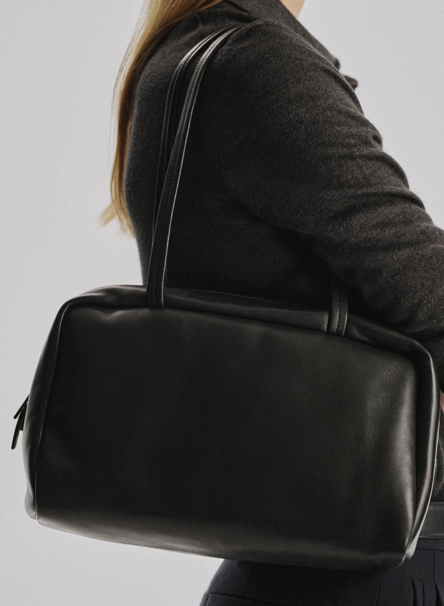 The row Astra Bowling Bag 黑色 馬鞍皮 保齡球袋 單肩袋