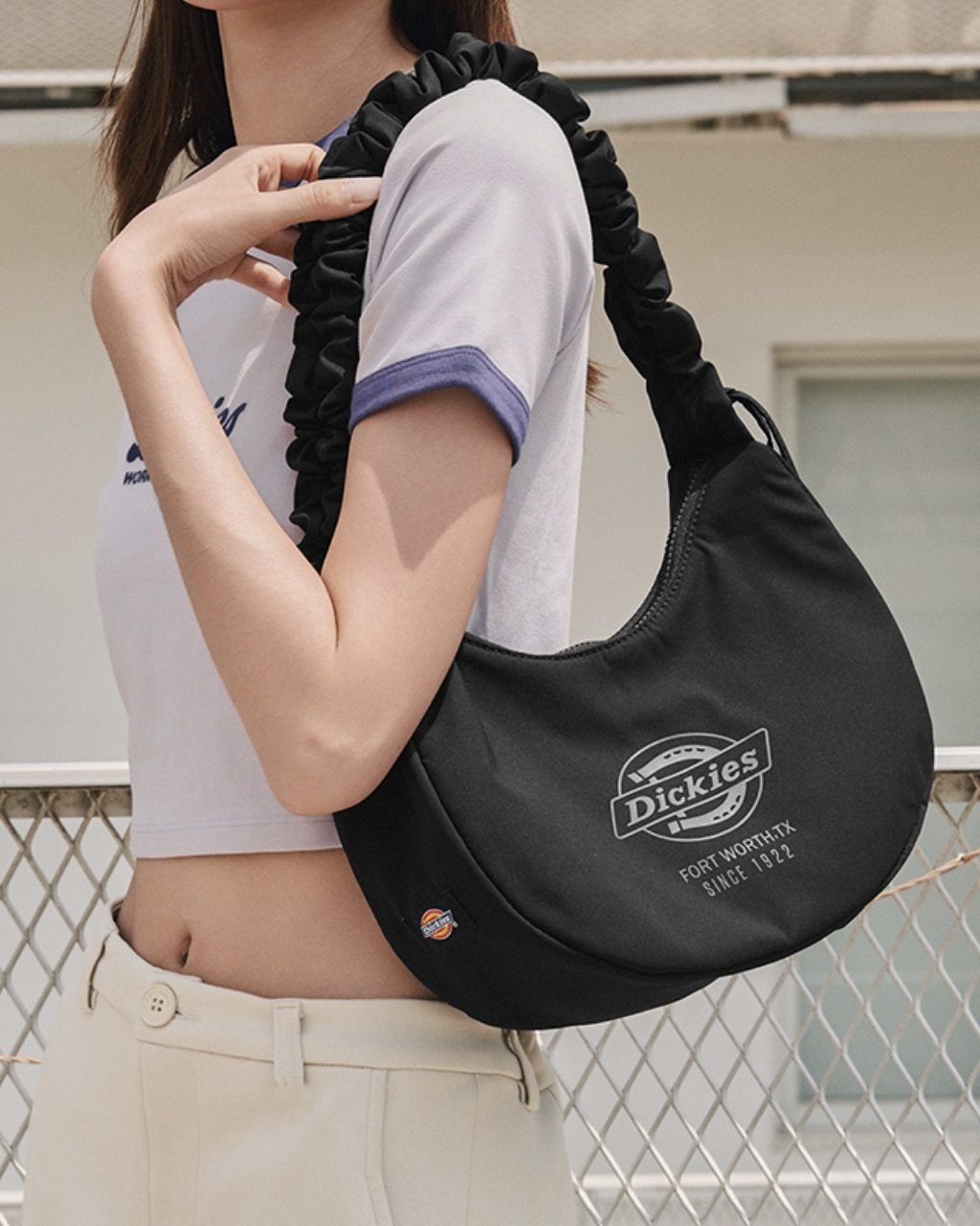 #預購 Dickies 百搭休閒 可調節皺褶揹帶 雲朵包 單肩包 DK-C085 兩款