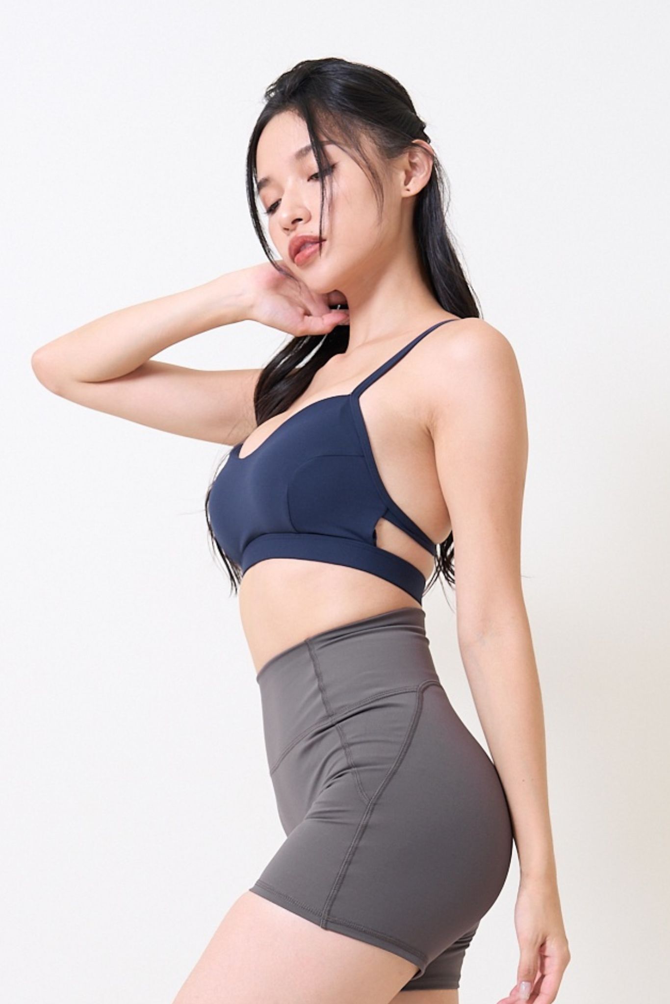 Ｕltra Sculpt shorts 超激瘦三分褲-深羽霧灰