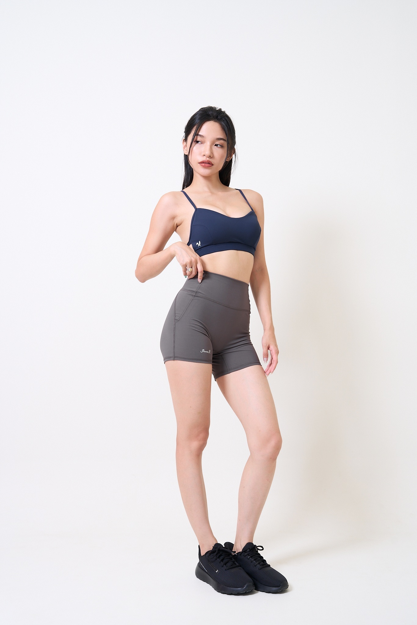Ｕltra Sculpt shorts 超激瘦三分褲-深羽霧灰