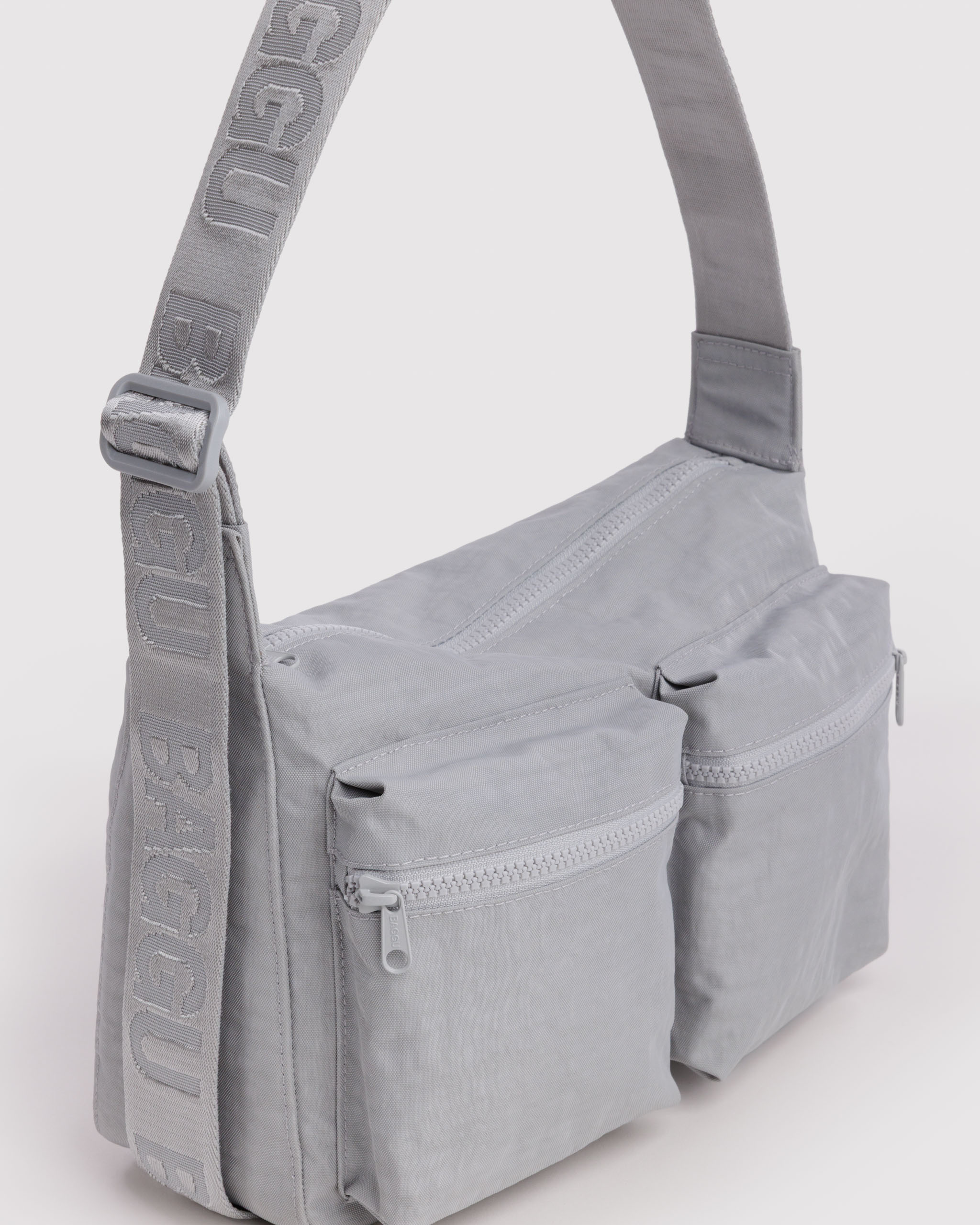 Medium Cargo Crossbody - Fog | BAGGU