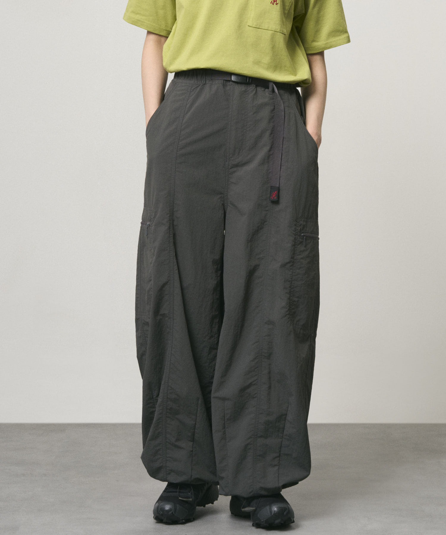 [GRAMICCI] NYLON LOOSE BALLOON PANT 長褲