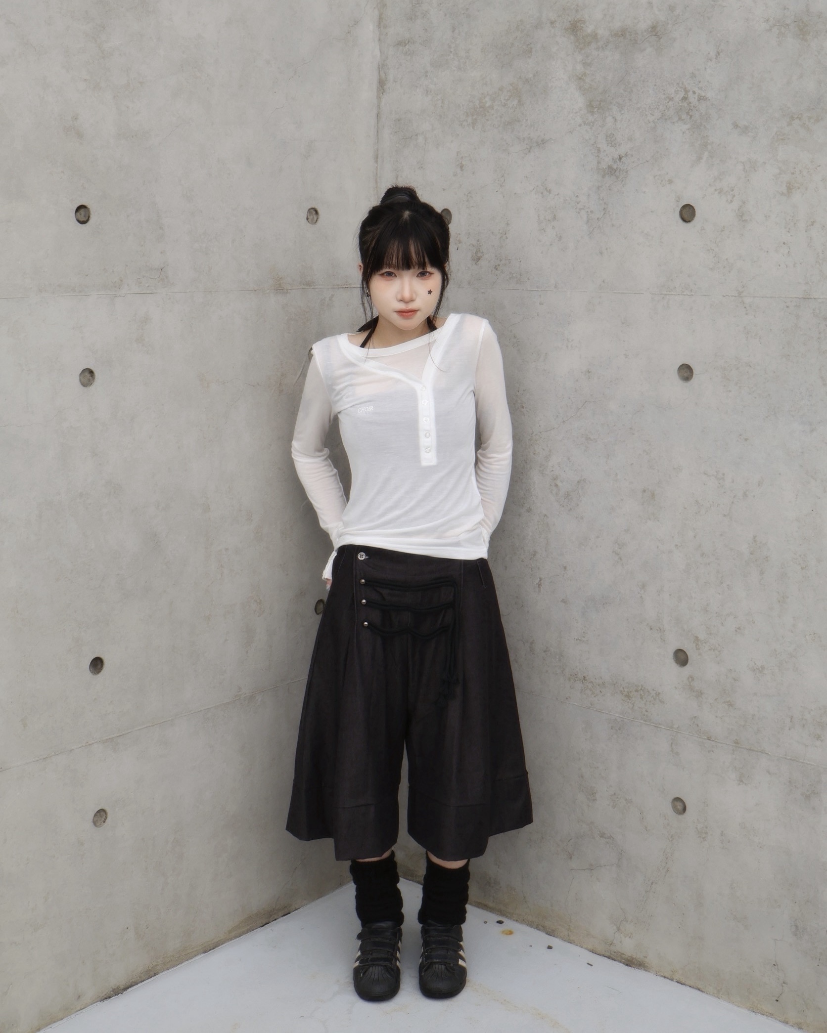 皓安 LOOK 01