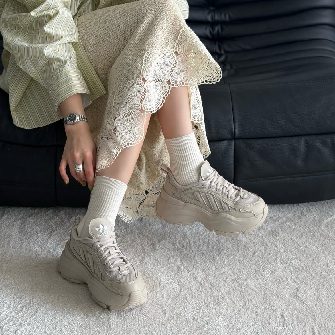 ADIDAS ORIGINALS OZGAIA 奶茶灰 米灰 厚底 增高6公分 女鞋 IG6050 / 預購
