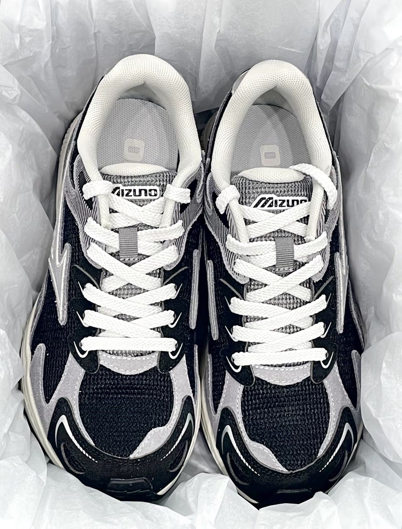 [預訂] Mizuno Racer S Black Grey