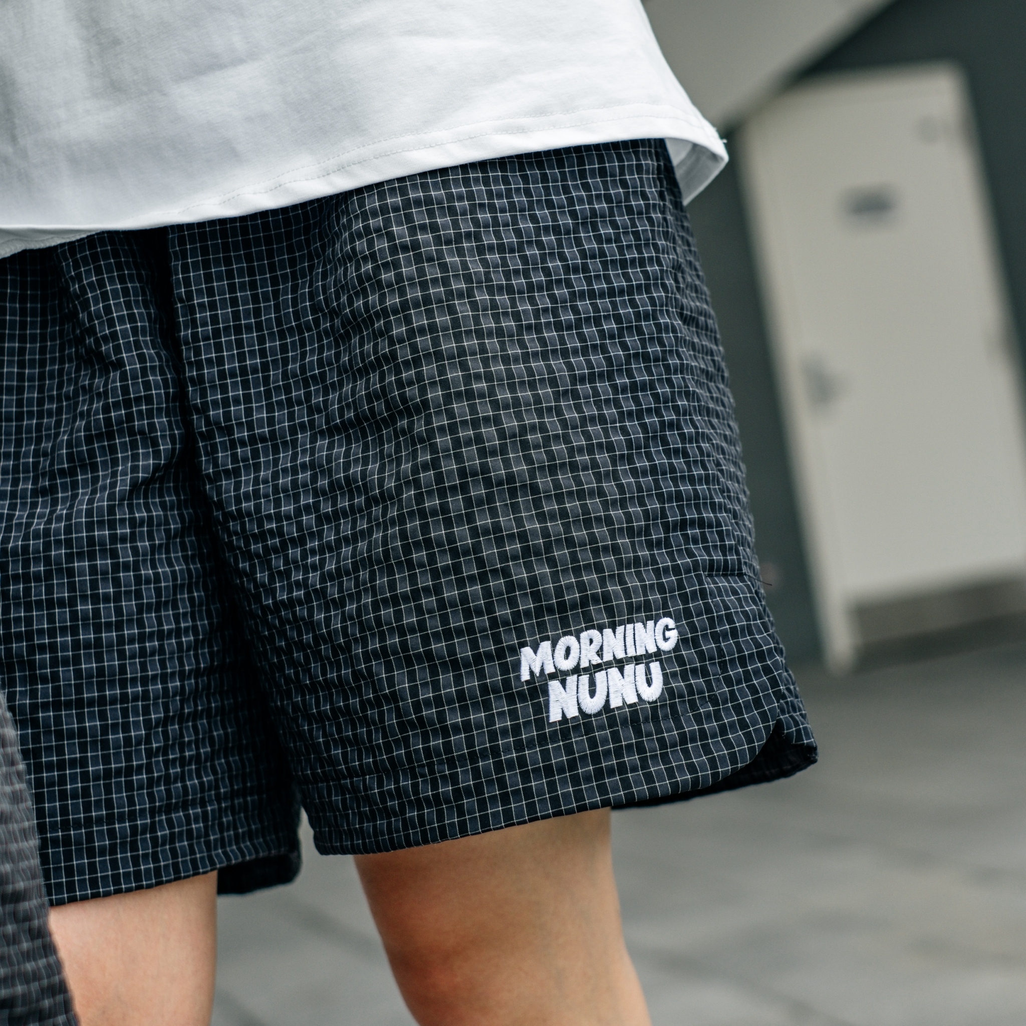 SBG MR.ChiChi 刺繡格紋開叉短褲  SB5024