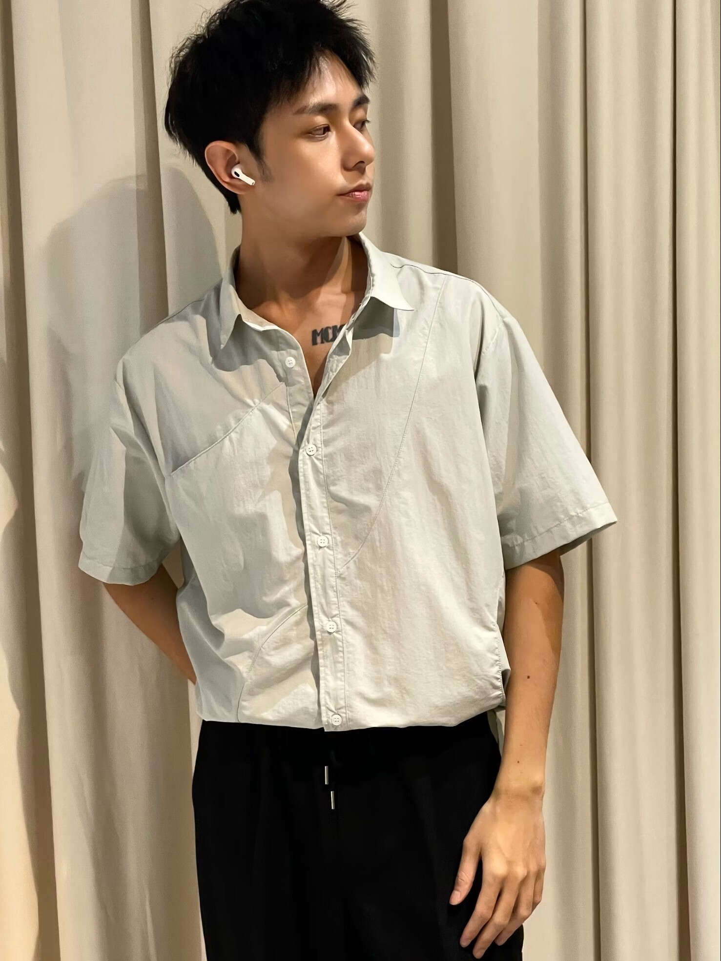 不規則裁縫襯衫