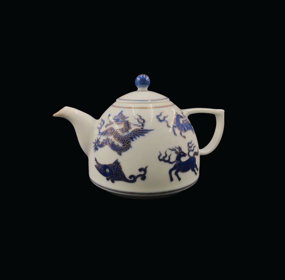 "大明成化年製"白瓷青花連蓋茶壺