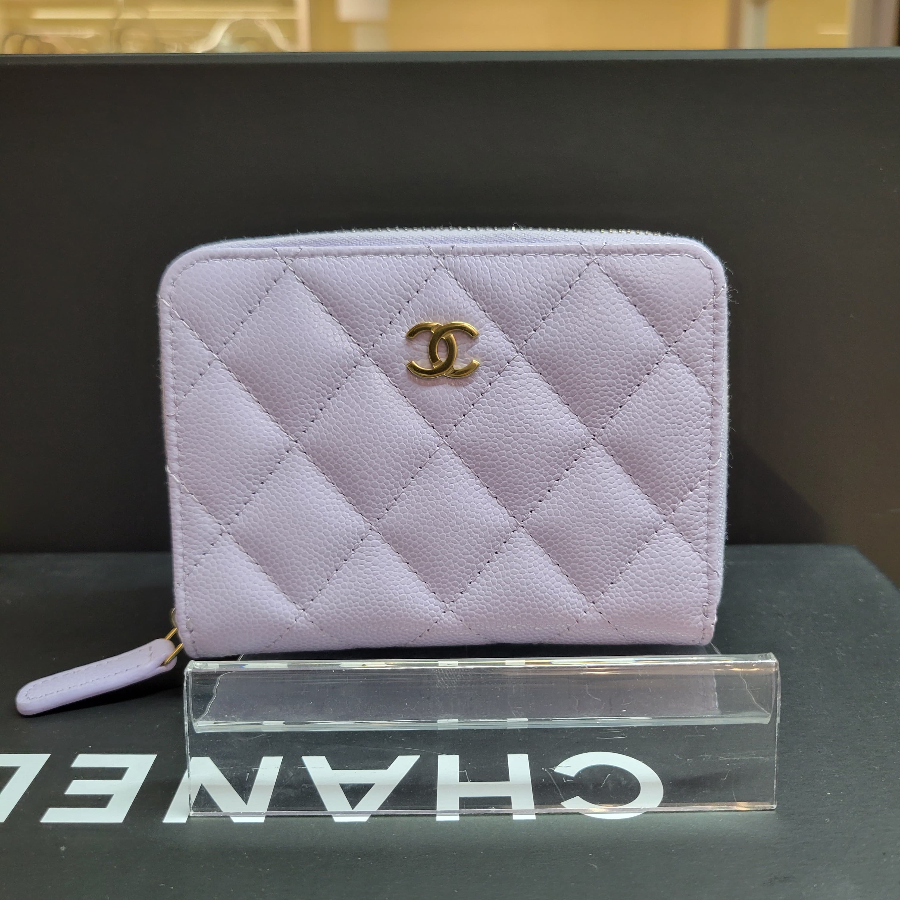 CHANEL AP4652 ZIPPED SHORT WALLET LAVENDER/GOLD