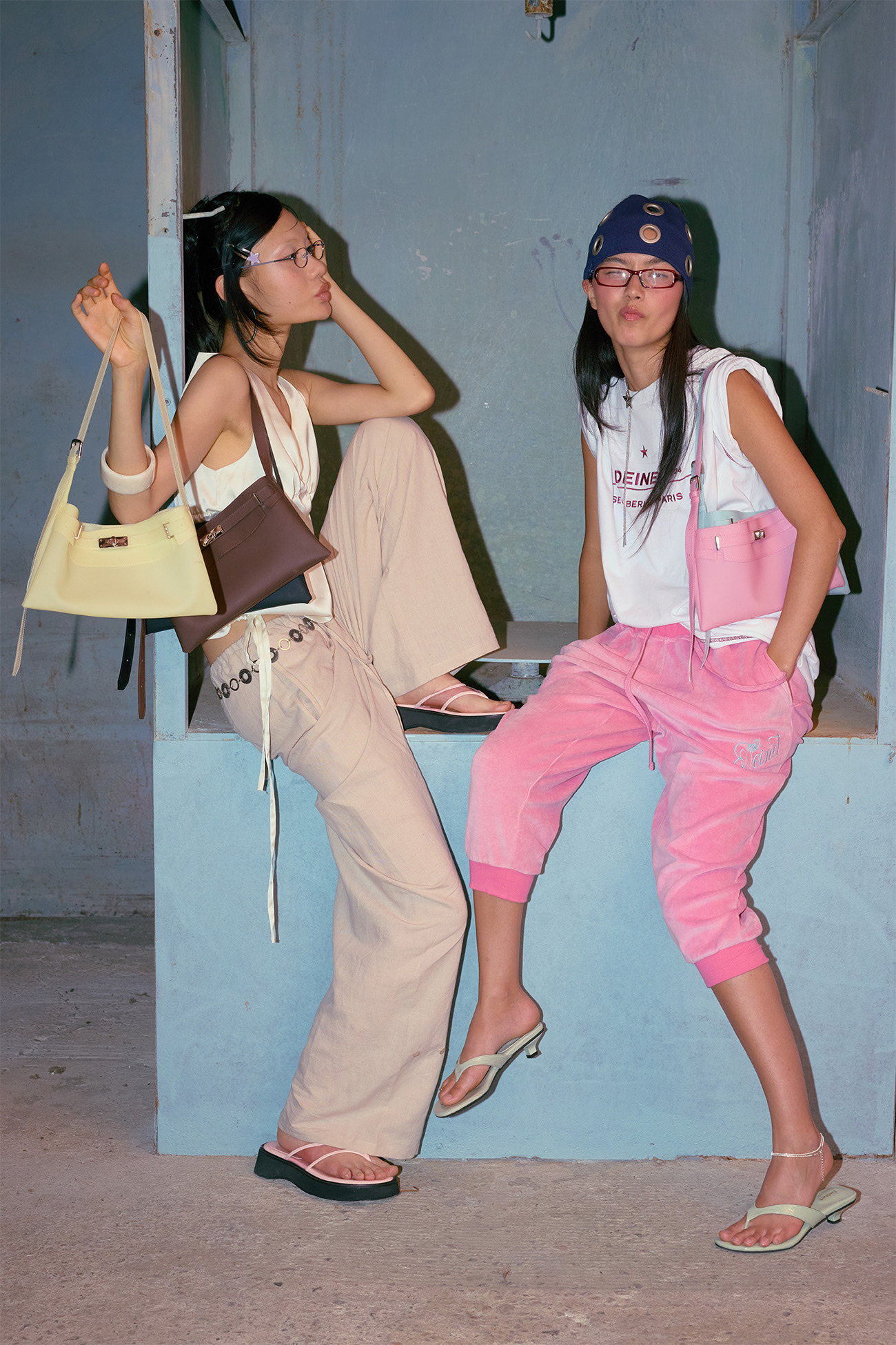 Deinet two way middle bag