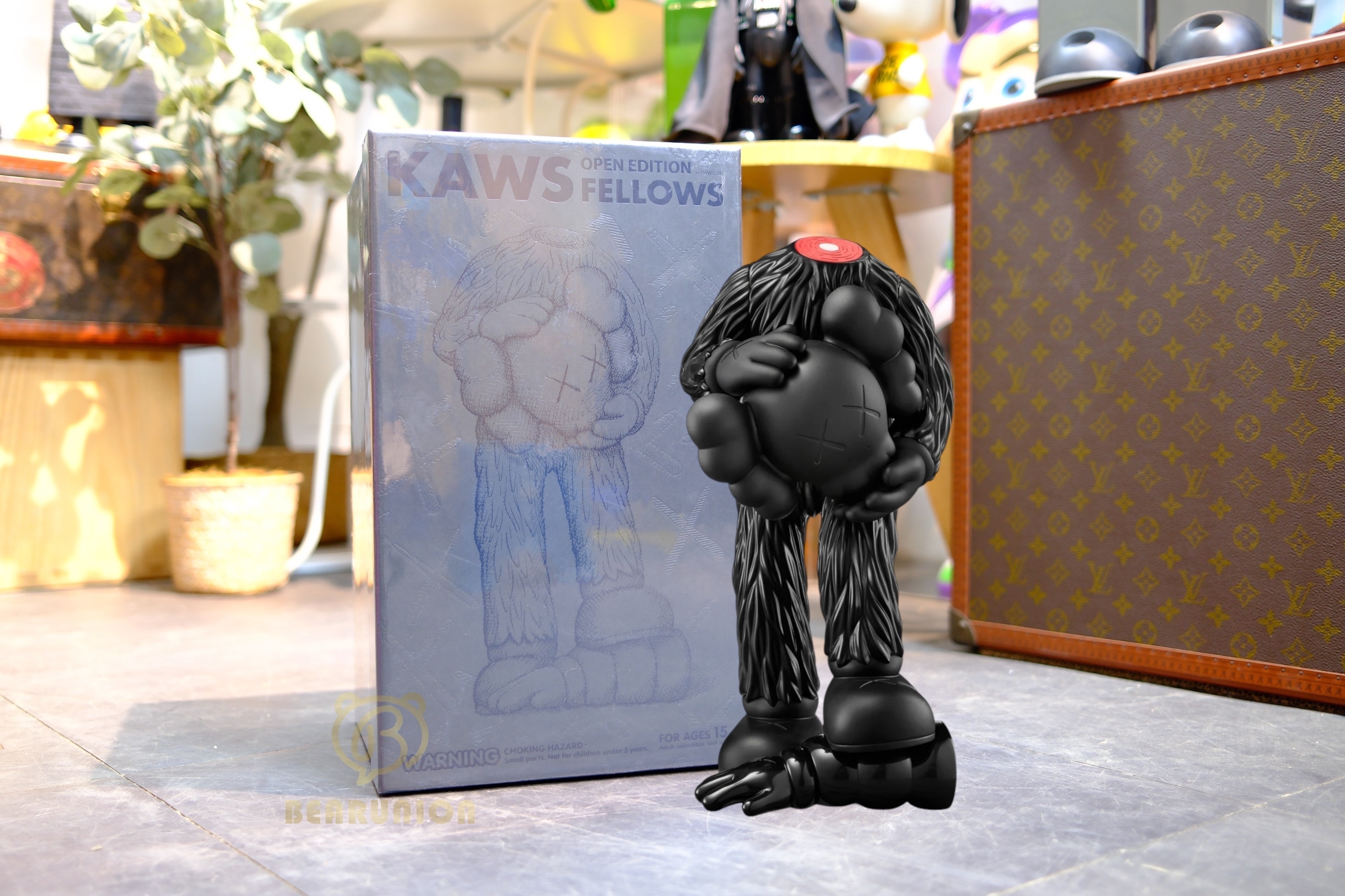 🎏預訂🎏KAWS FELLOWS BLACK