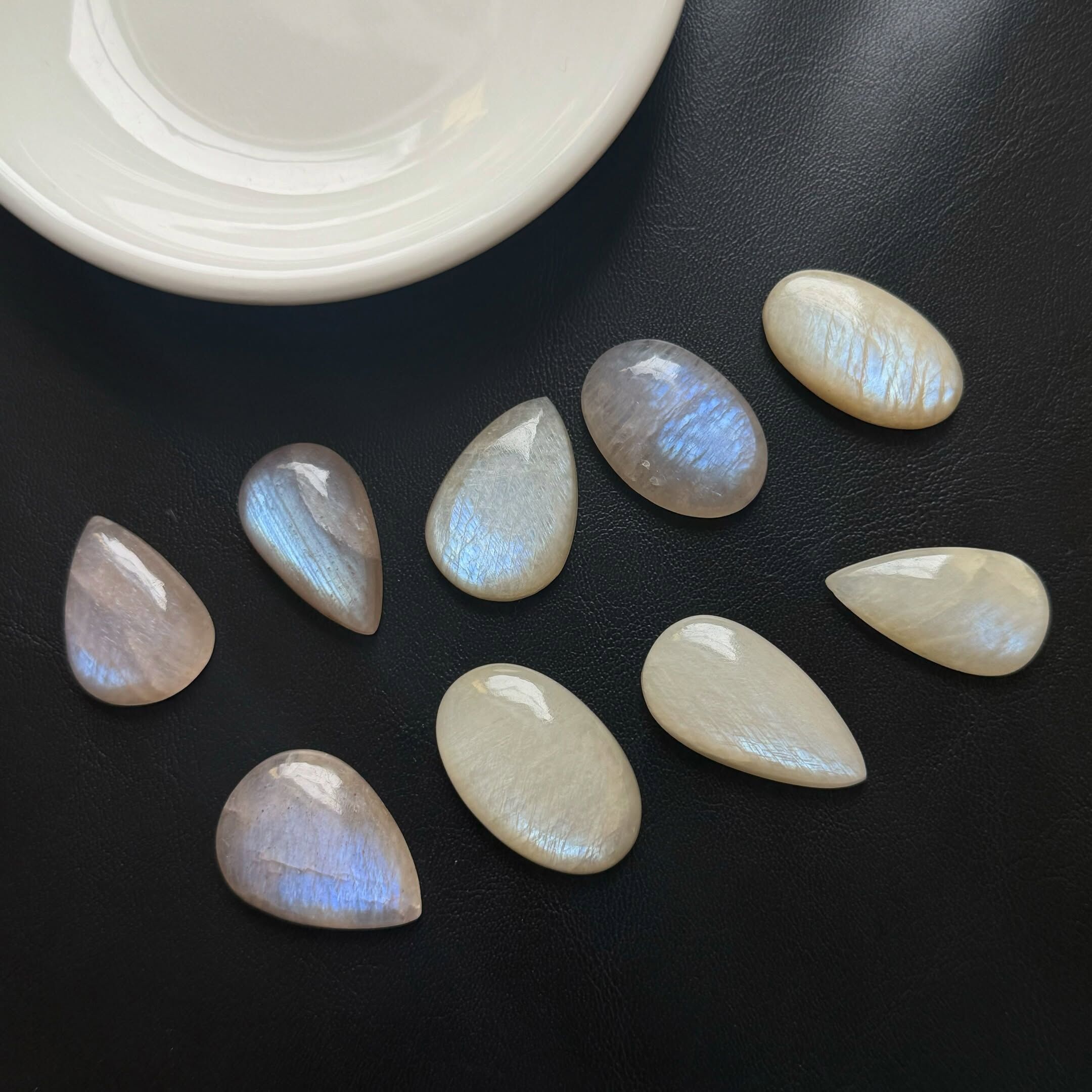 [原石] 非洲月光石 水晶蛋面 水晶墜面 約 30x16x5mm